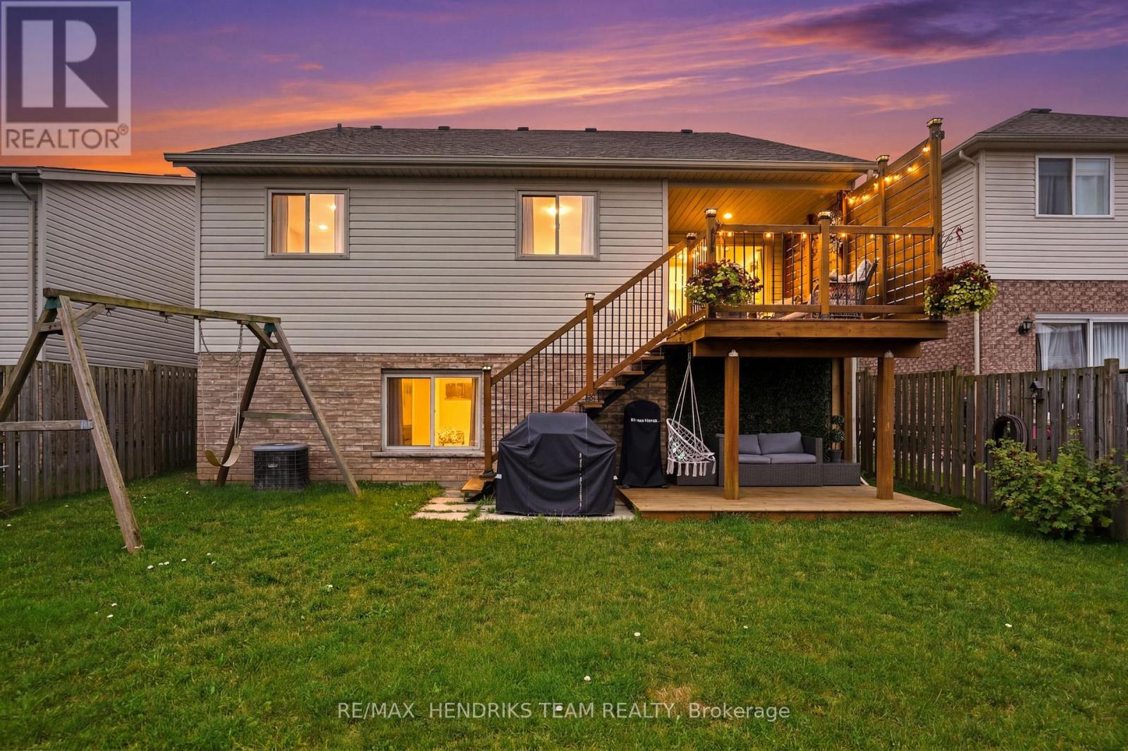 7032 Kelly Drive, Niagara Falls, Ontario  L2H 3J9 - Photo 33 - X13698606
