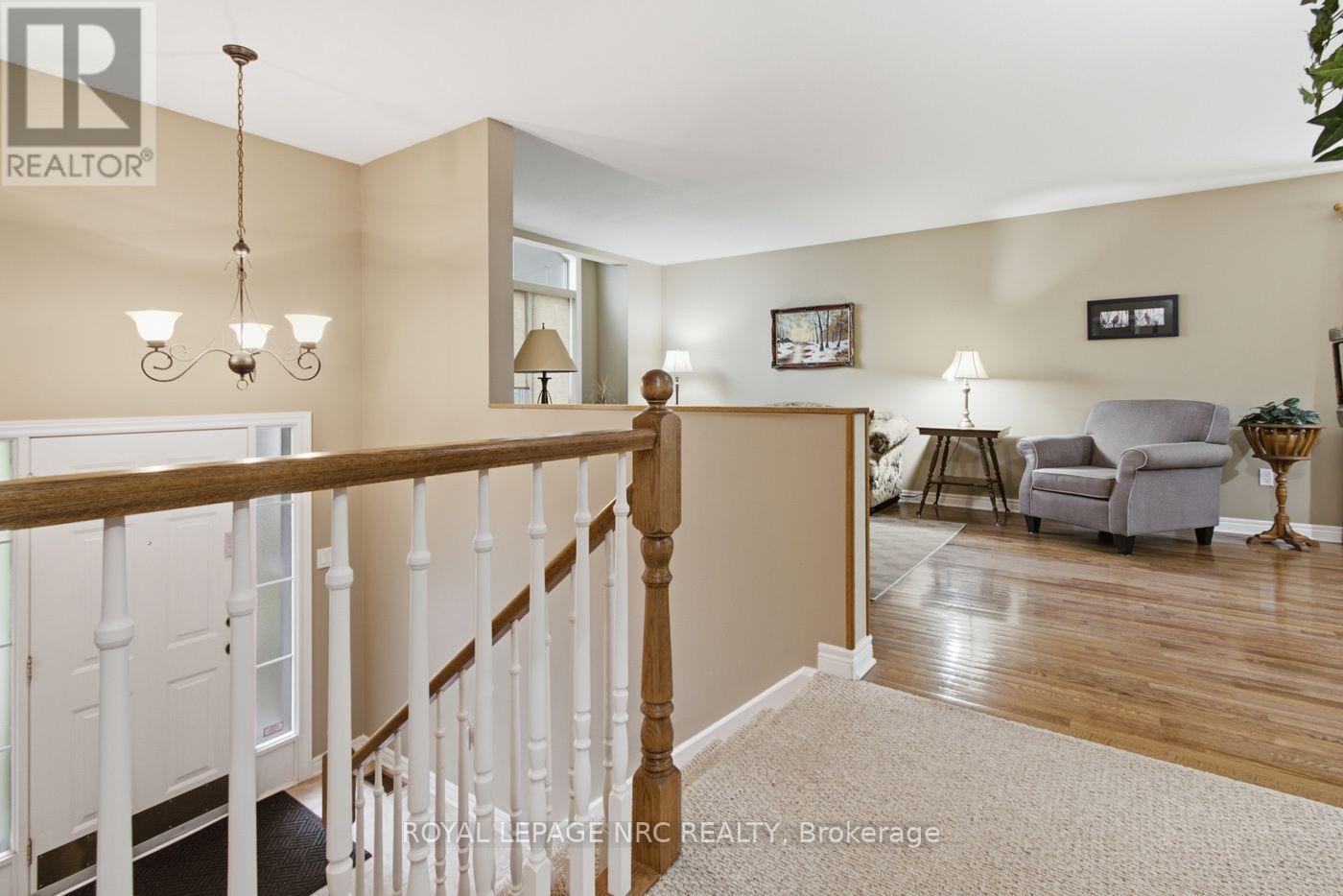 73 Rolling Meadows Boulevard, Pelham, Ontario  L3E 0N2 - Photo 7 - X13698618