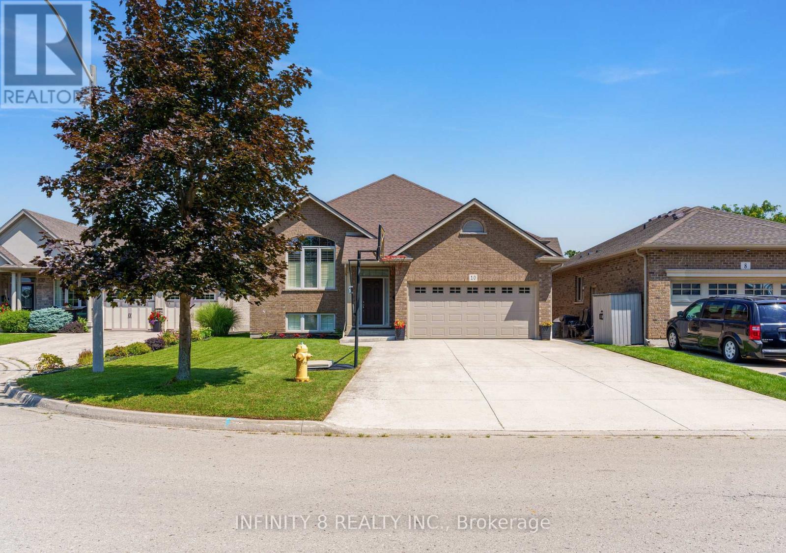 10 SAPPHIRE COURT, St. Catharines, Ontario