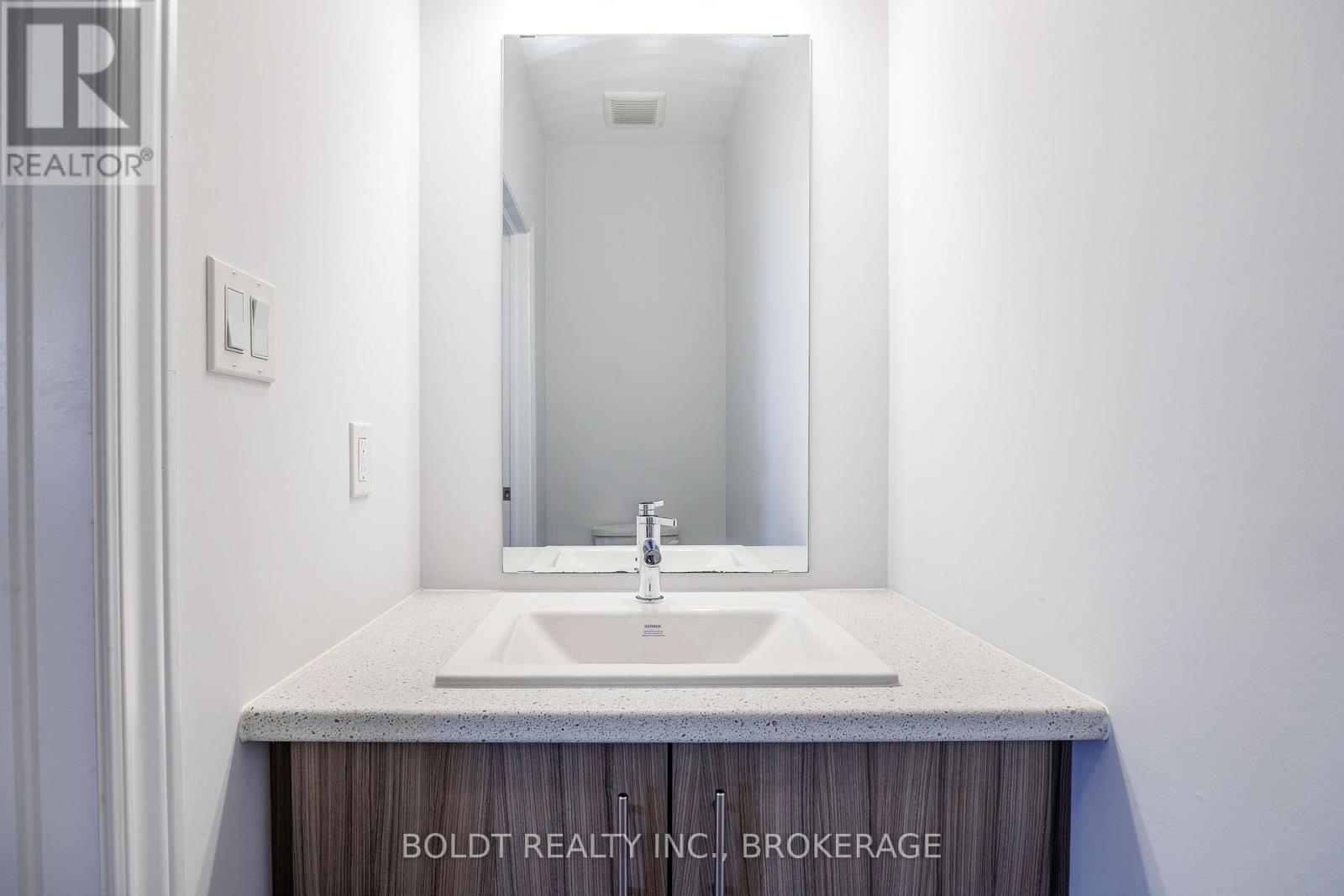 8037 Brookside Drive, Niagara Falls, Ontario  L2H 3T9 - Photo 12 - X13698778