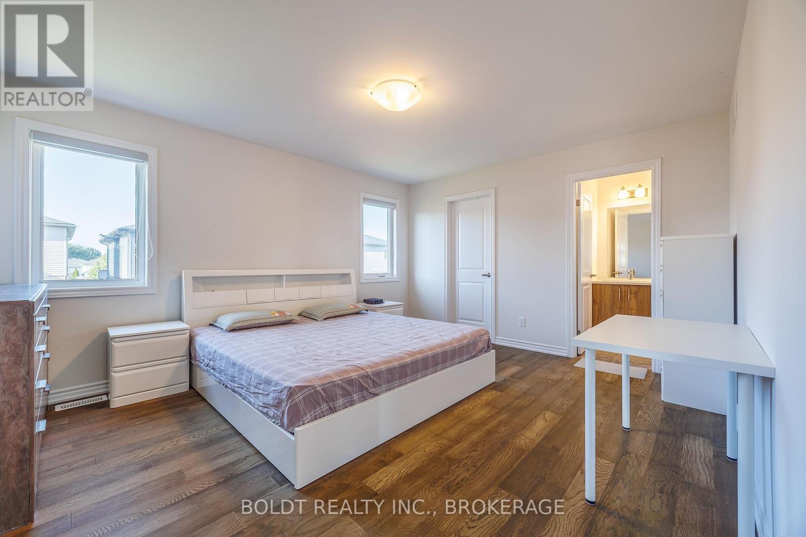 8037 Brookside Drive, Niagara Falls, Ontario  L2H 3T9 - Photo 23 - X13698778