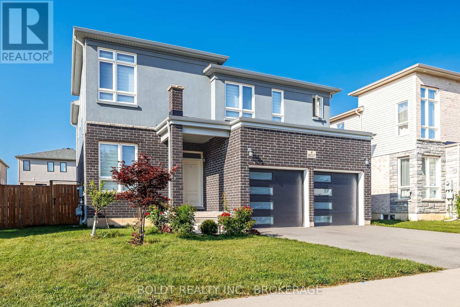 8037 Brookside Drive, Niagara Falls, Ontario  L2H 3T9 - Photo 3 - X13698778