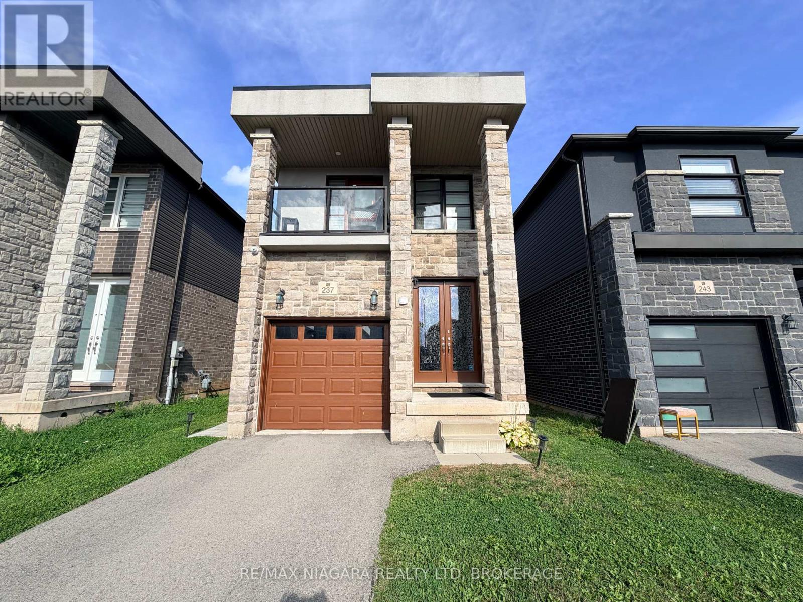 MAIN - 237 LOUISE STREET, Welland, Ontario