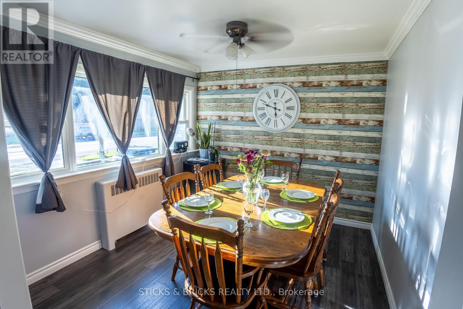 6088 Dorchester Road, Niagara Falls, Ontario  L2G 5T2 - Photo 11 - X13698948
