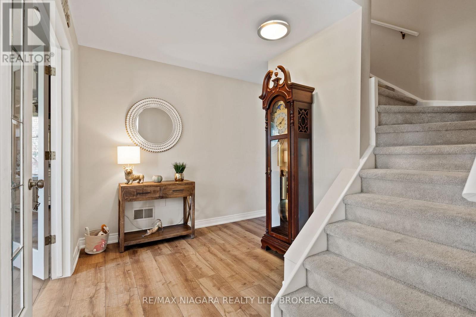 17 Walnut Street, Port Colborne, Ontario  L3K 2T7 - Photo 7 - X13700722
