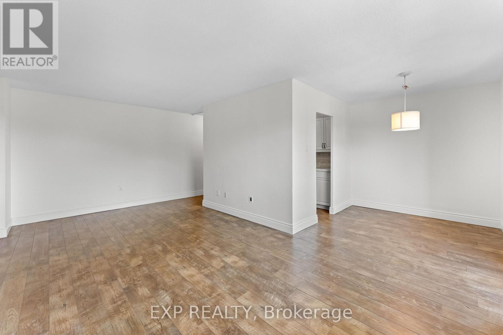 403 - 2485 Woking Crescent, Mississauga, Ontario  L5K 1Z6 - Photo 17 - W13702192