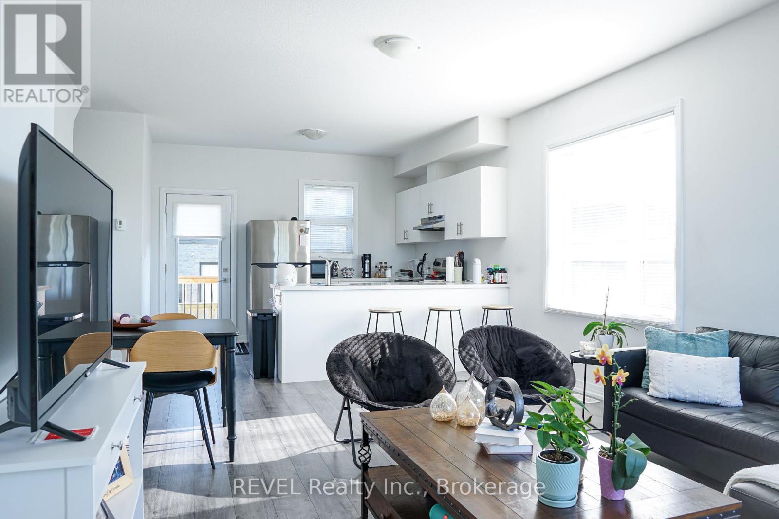 111 - 6705 CROPP STREET, Niagara Falls, Ontario