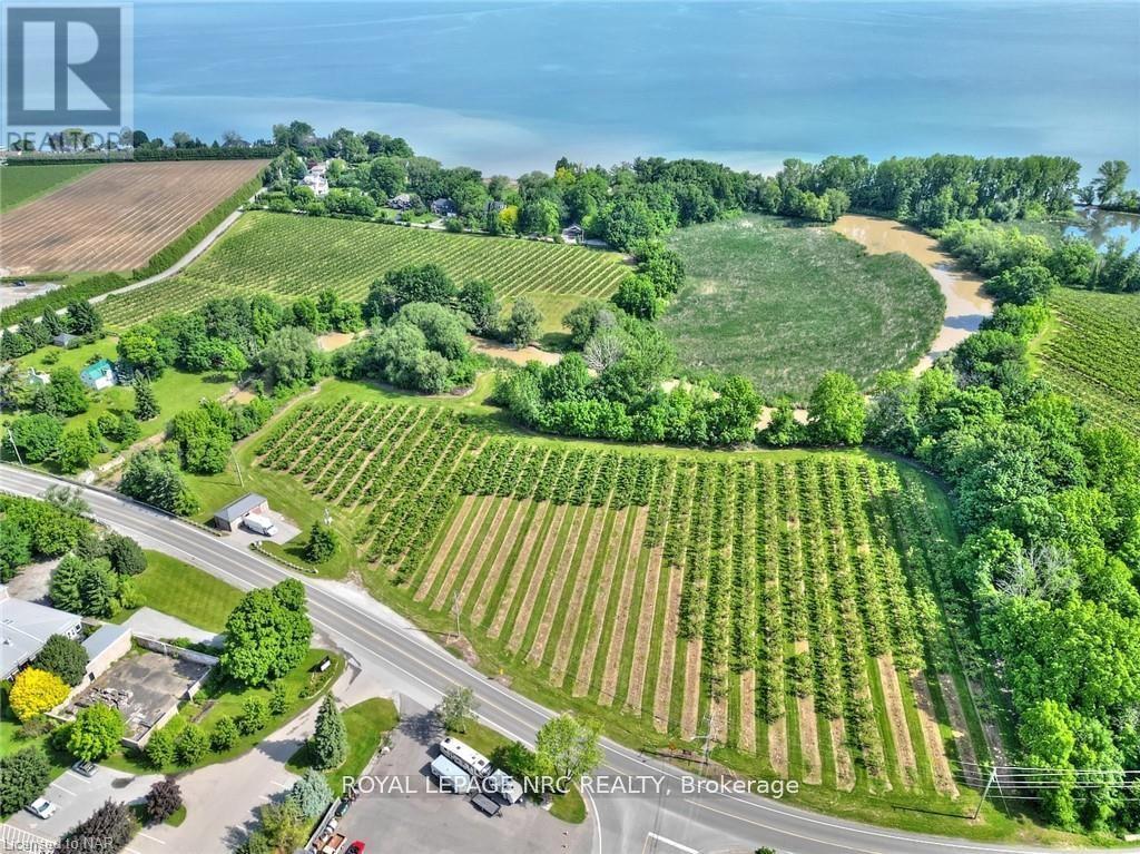 1332 LAKESHORE ROAD, Niagara-on-the-Lake, Ontario
