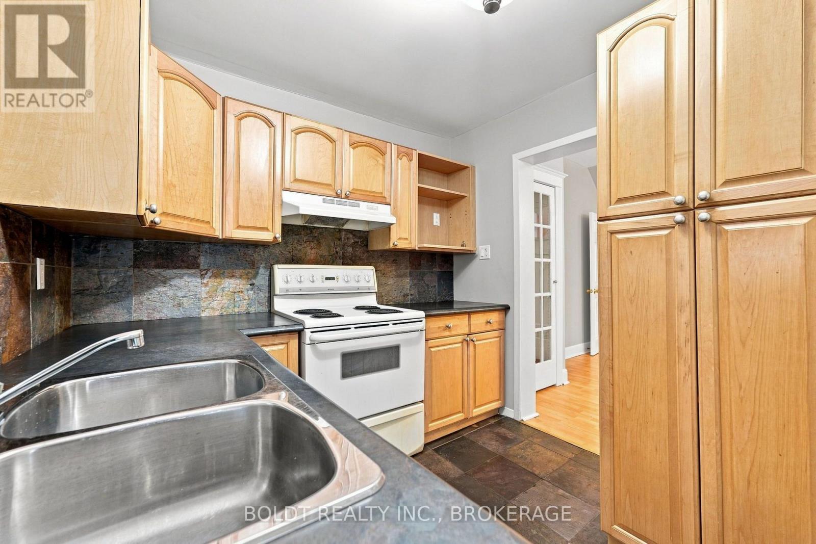 38 Mars Avenue, Hamilton, Ontario  L8L 3V8 - Photo 12 - X13702772