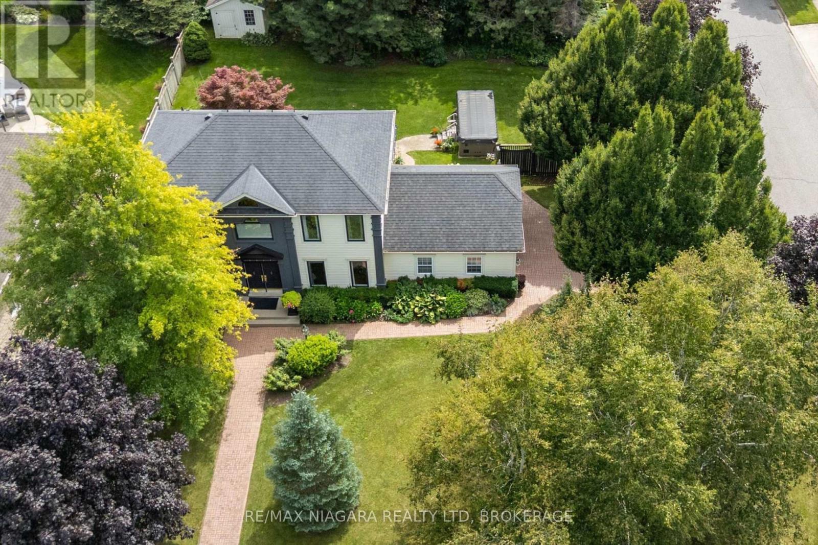 8056 CATHEDRAL DRIVE, Niagara Falls, Ontario
