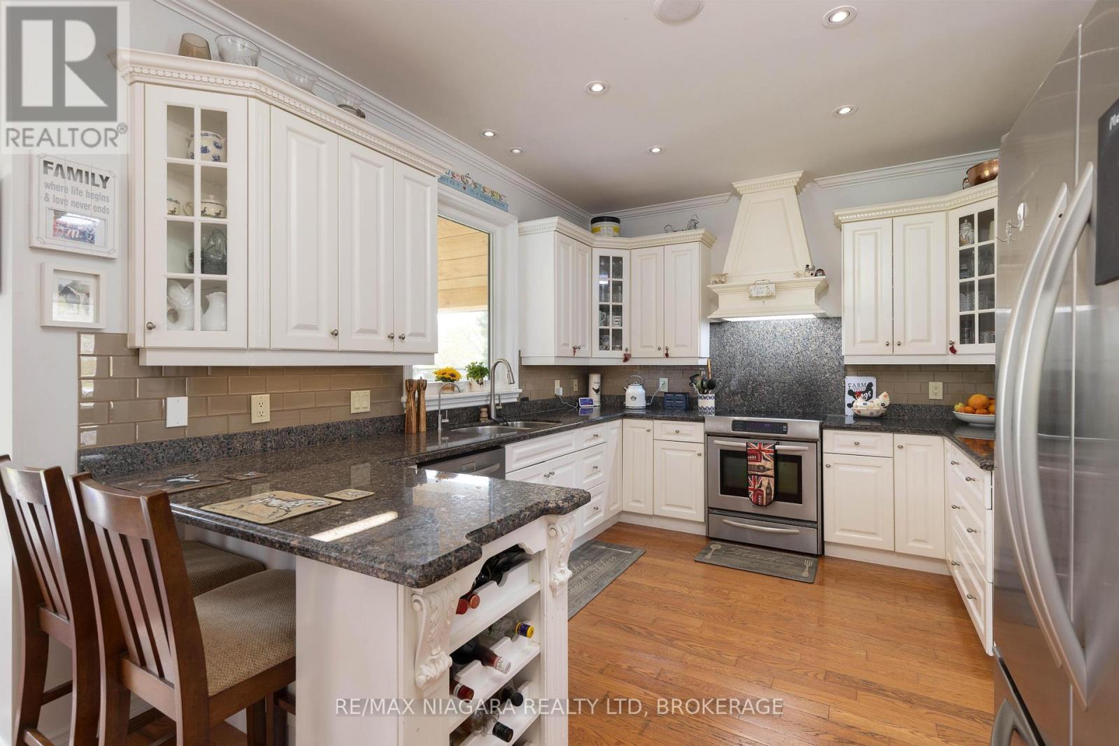 8056 Cathedral Drive, Niagara Falls, Ontario  L2H 2Z2 - Photo 14 - X13703606