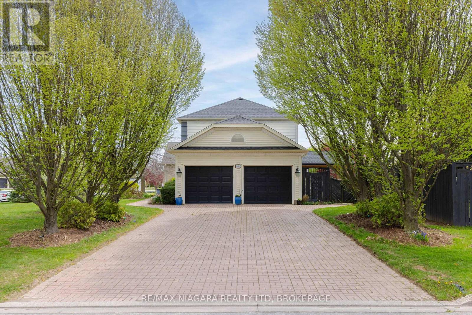 8056 Cathedral Drive, Niagara Falls, Ontario  L2H 2Z2 - Photo 6 - X13703606