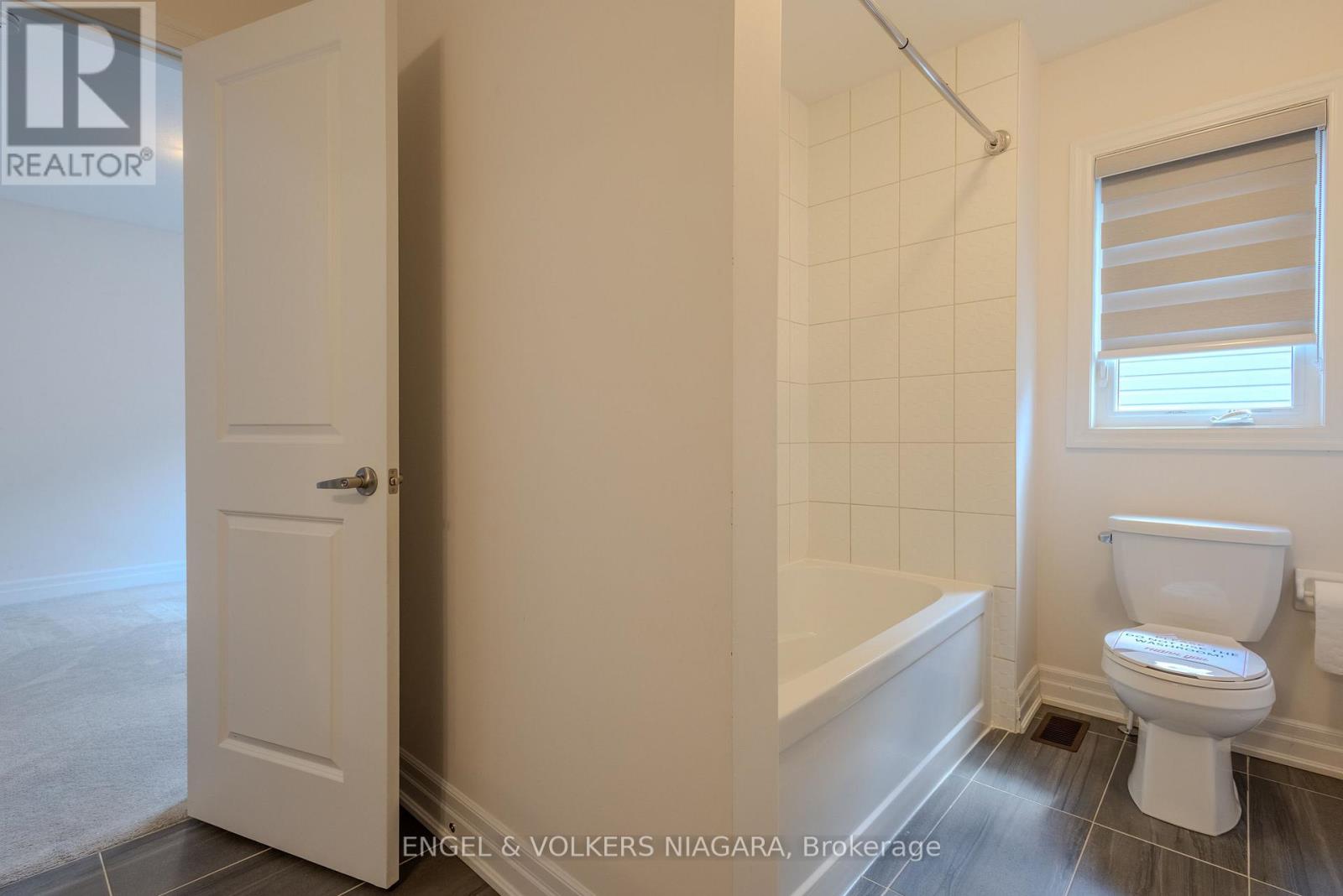 9218 White Oak Avenue, Niagara Falls, Ontario  L2G 0E9 - Photo 18 - X13703950
