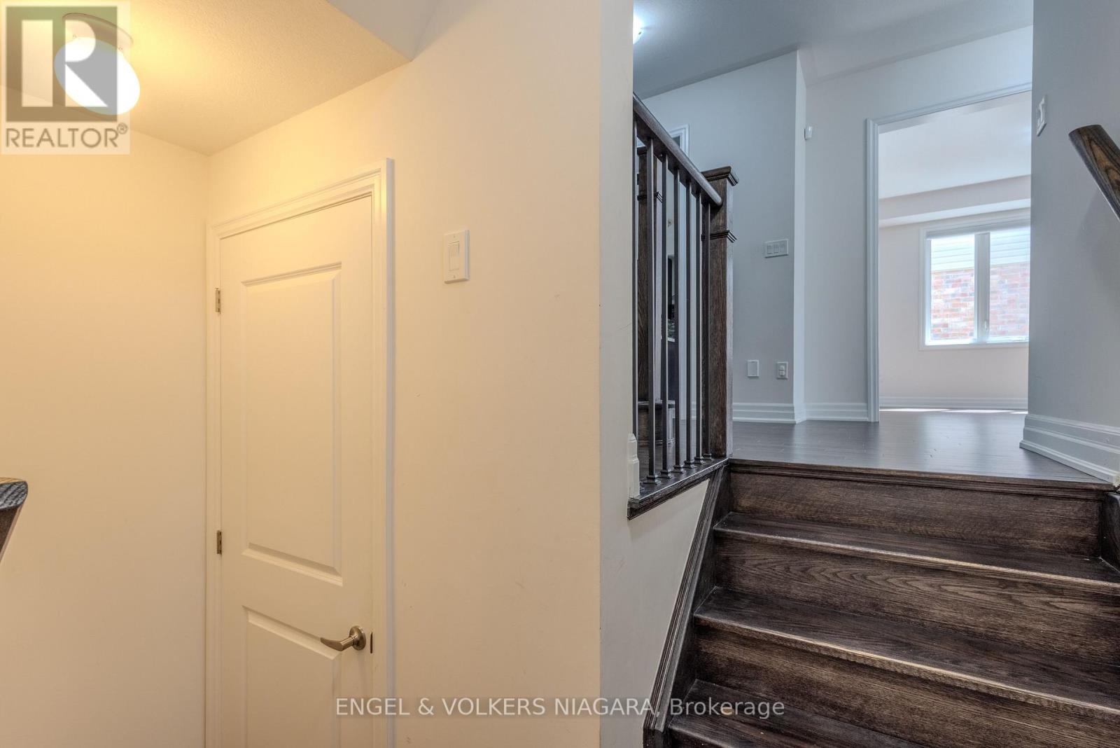 9218 White Oak Avenue, Niagara Falls, Ontario  L2G 0E9 - Photo 25 - X13703950