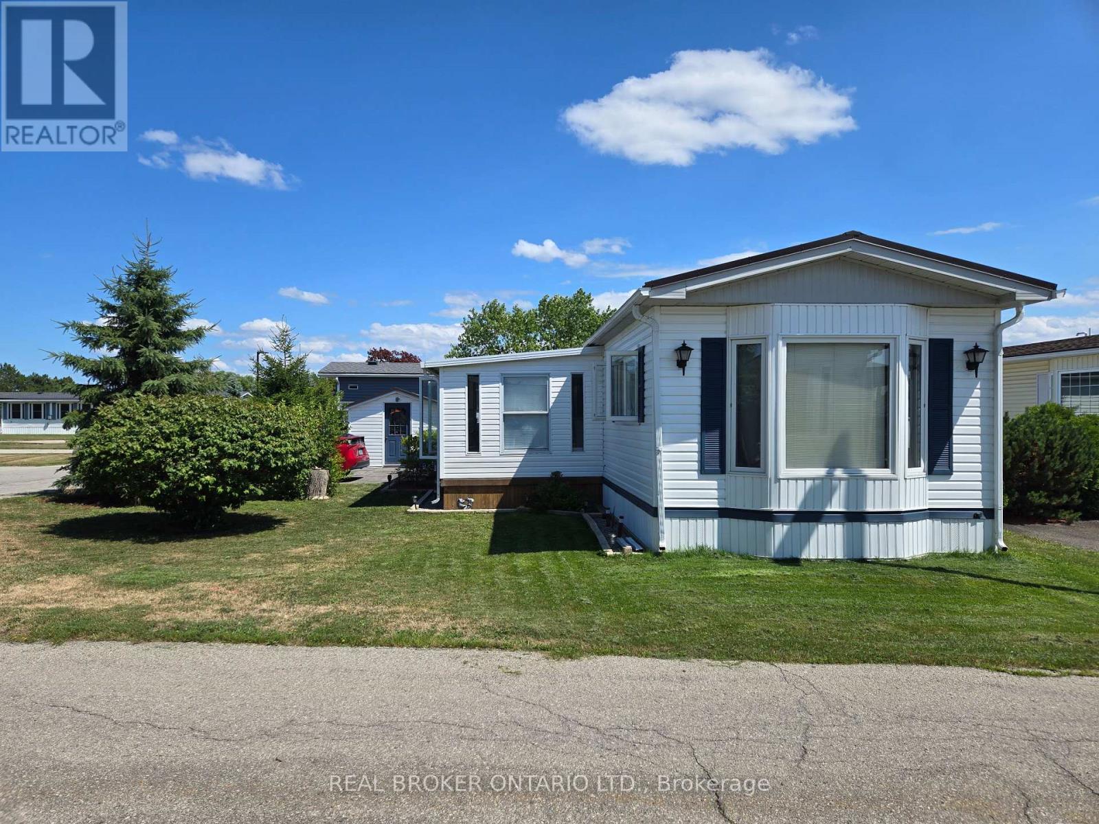 10 - 3033 Townline Road, Fort Erie, Ontario  L0S 1S1 - Photo 2 - X13704114