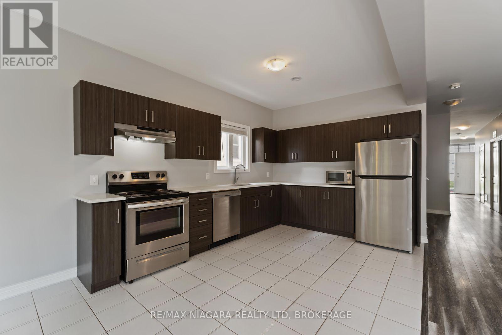 81 Grove Street, Welland, Ontario  L3B 4B3 - Photo 12 - X13704644