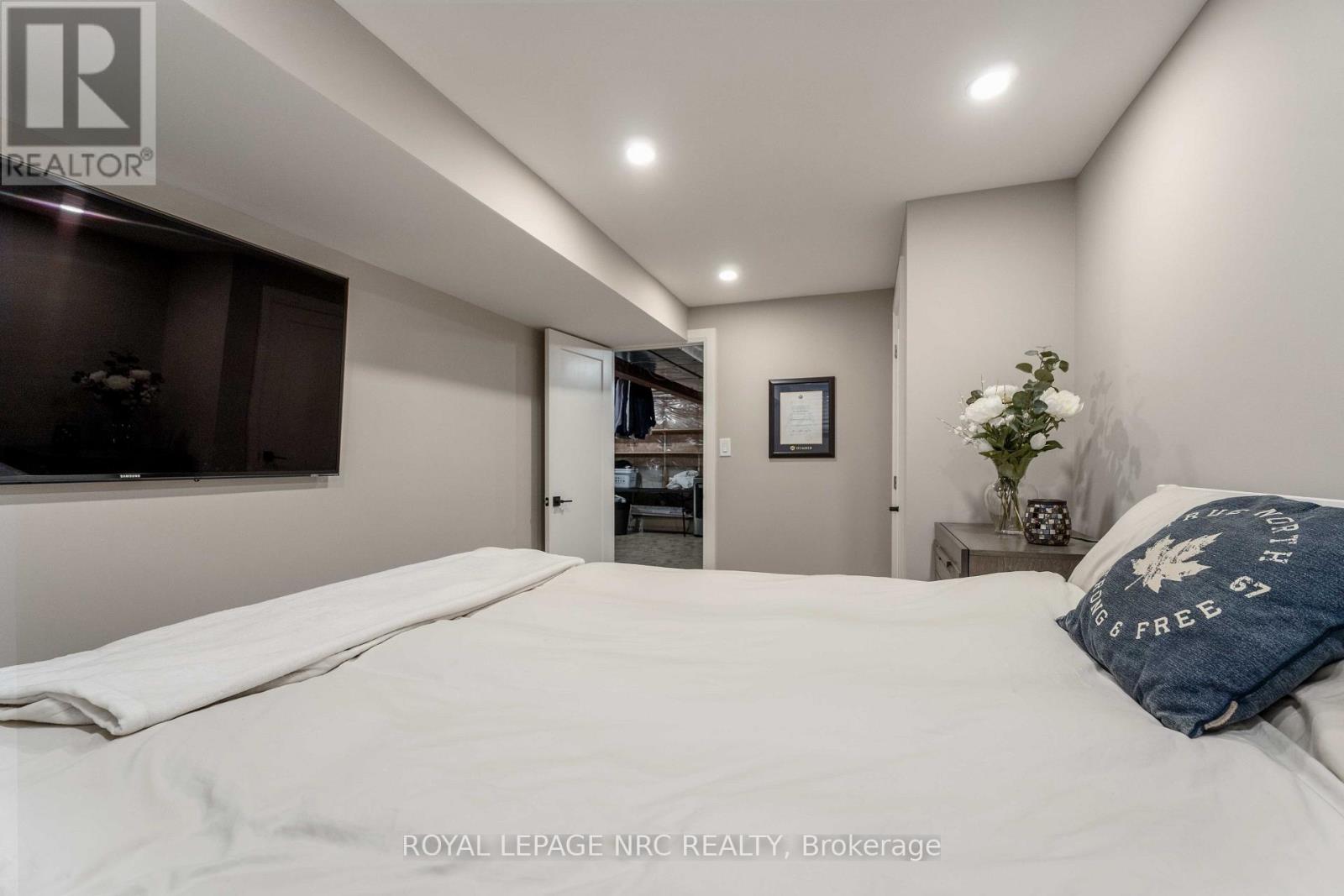 3680 Weinbrenner Road, Niagara Falls, Ontario  L2G 7Y4 - Photo 35 - X13704784