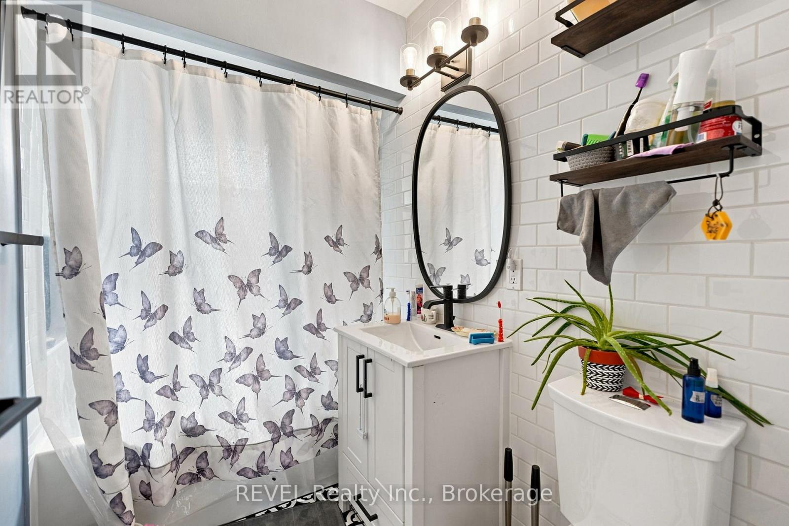 14 Gram Avenue, Welland, Ontario  L3C 1H3 - Photo 13 - X13705266