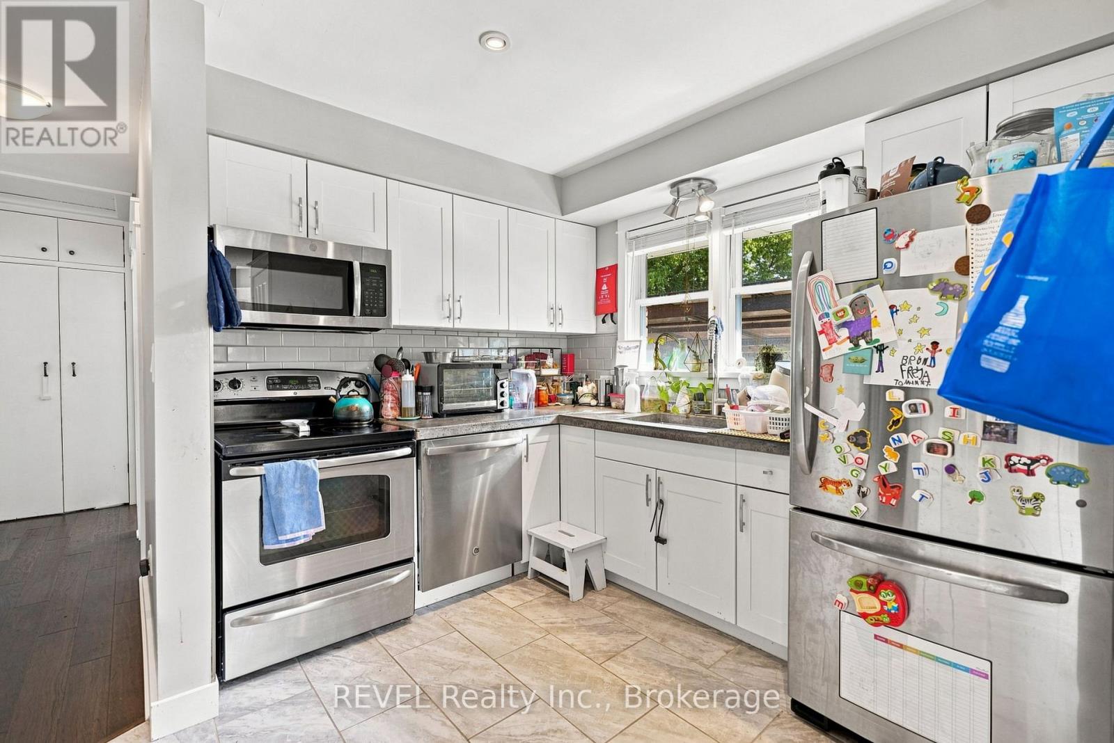 14 Gram Avenue, Welland, Ontario  L3C 1H3 - Photo 8 - X13705266