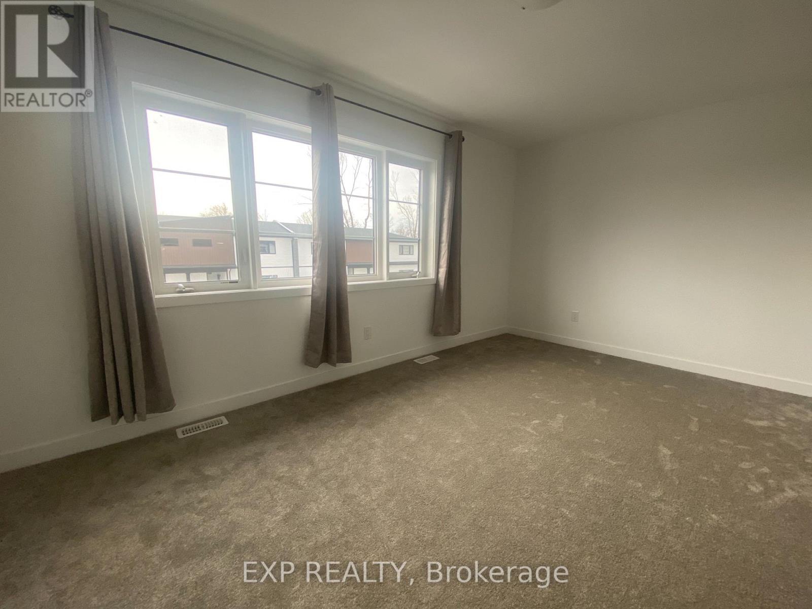 222 - 4263 Fourth Avenue, Niagara Falls, Ontario  L2E 0C2 - Photo 10 - X13705438