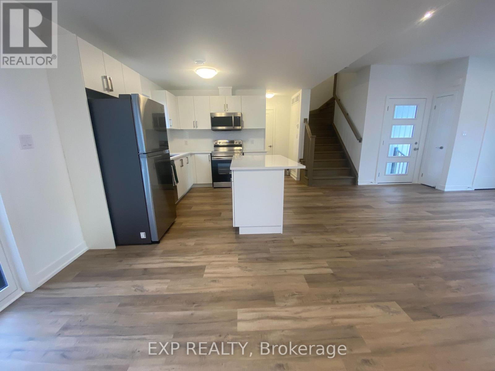 222 - 4263 Fourth Avenue, Niagara Falls, Ontario  L2E 0C2 - Photo 3 - X13705438