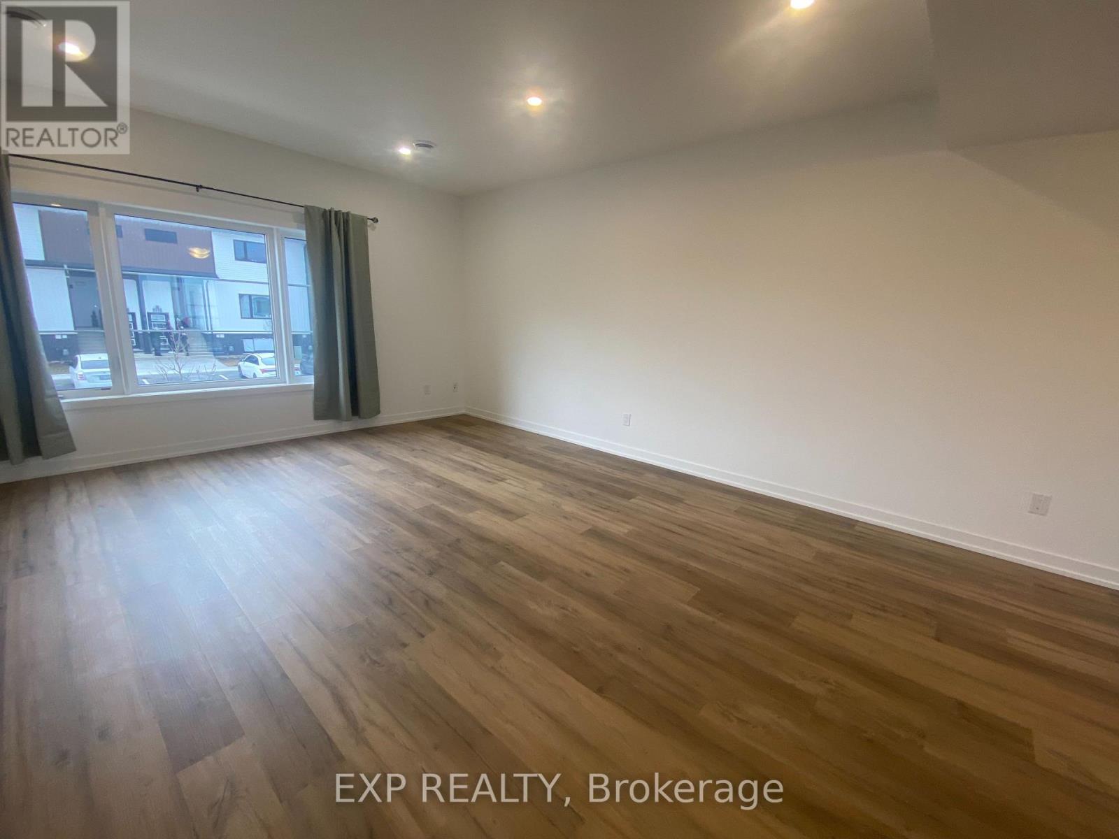 222 - 4263 Fourth Avenue, Niagara Falls, Ontario  L2E 0C2 - Photo 9 - X13705438