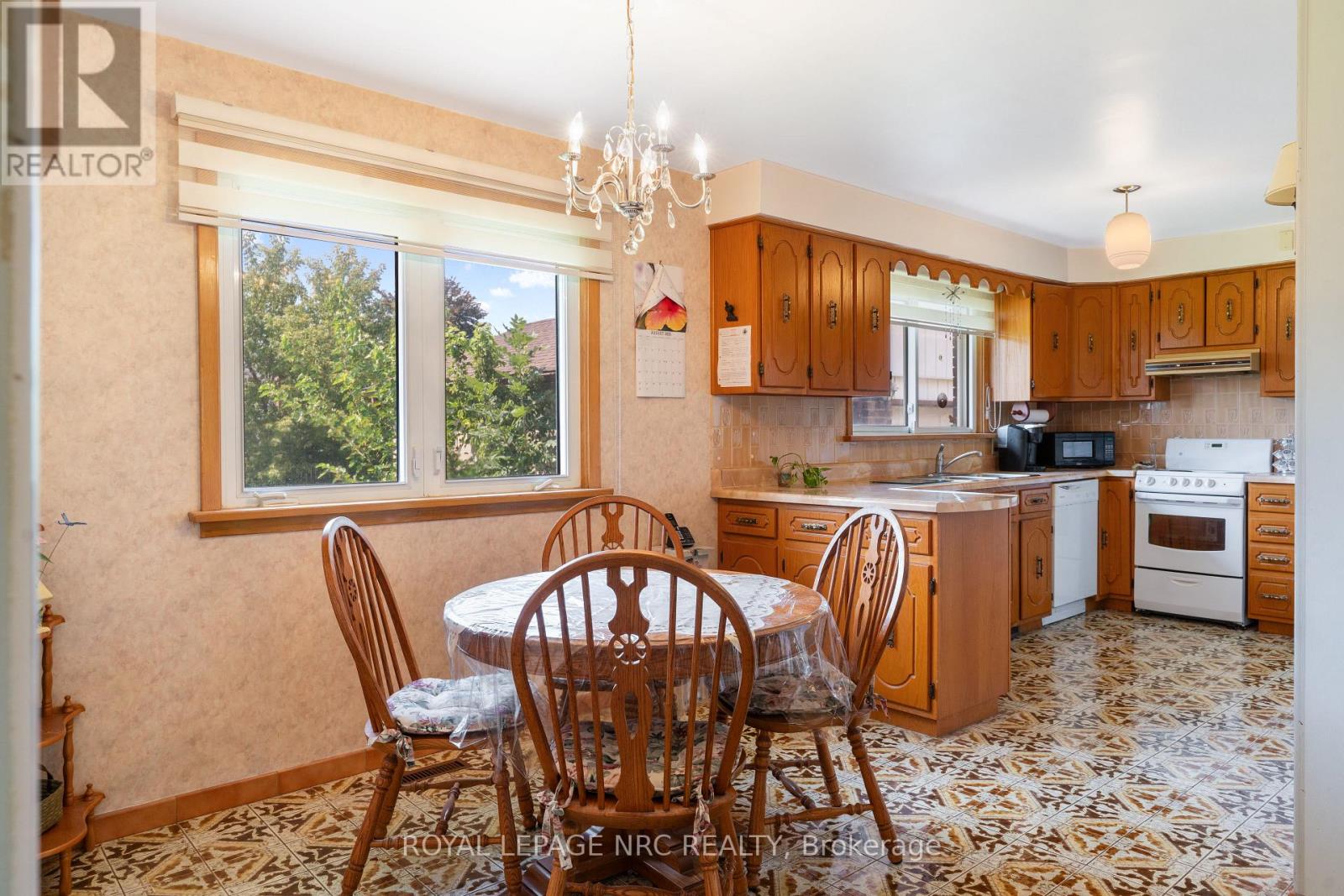 7427 Merritt Avenue, Niagara Falls, Ontario  L2G 5C3 - Photo 10 - X13705468
