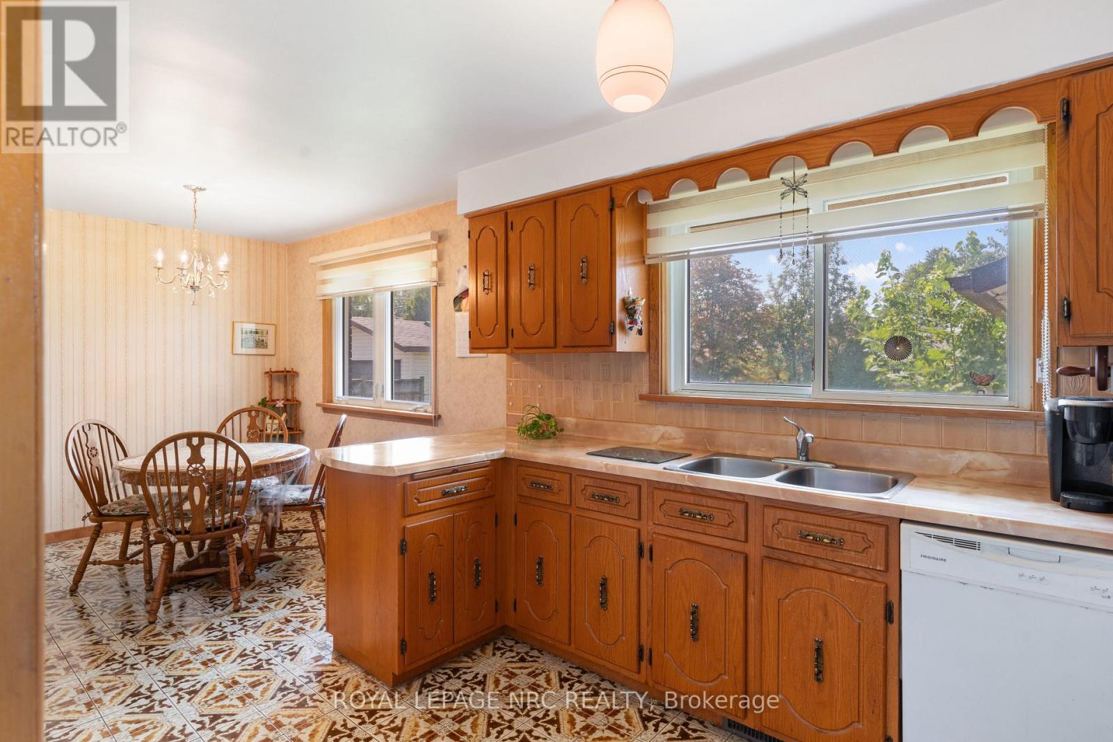 7427 Merritt Avenue, Niagara Falls, Ontario  L2G 5C3 - Photo 8 - X13705468