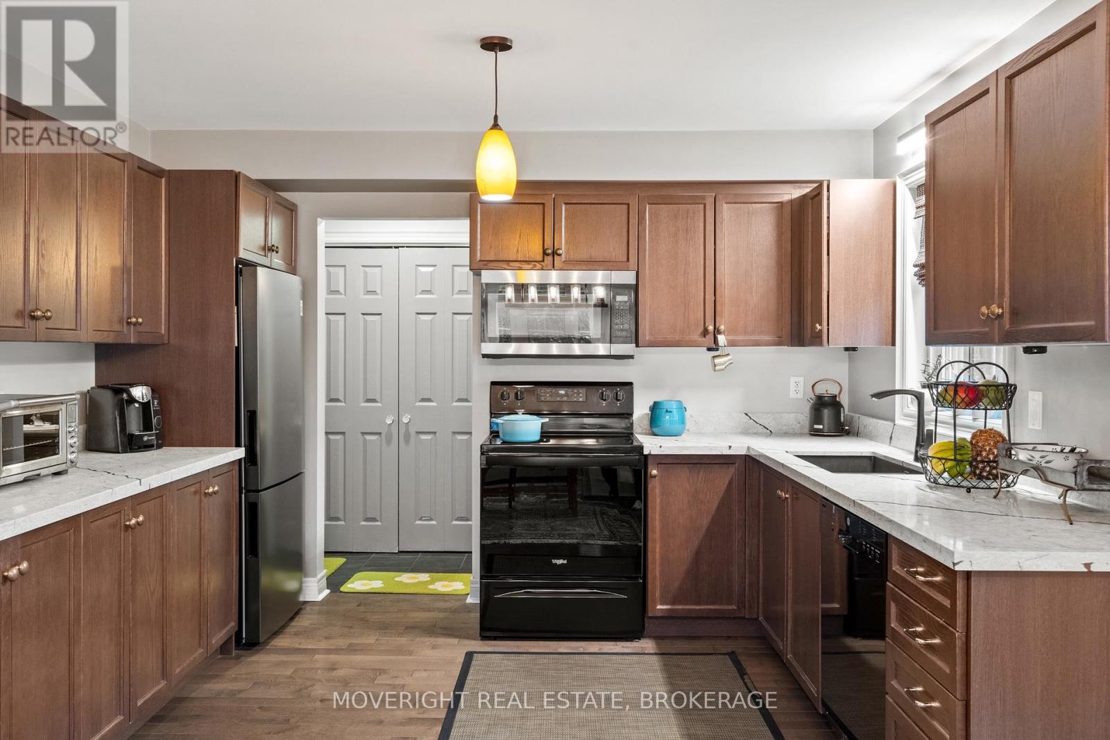 2 Leeson Street, St. Catharines, Ontario  L2V 2R3 - Photo 14 - X13705622