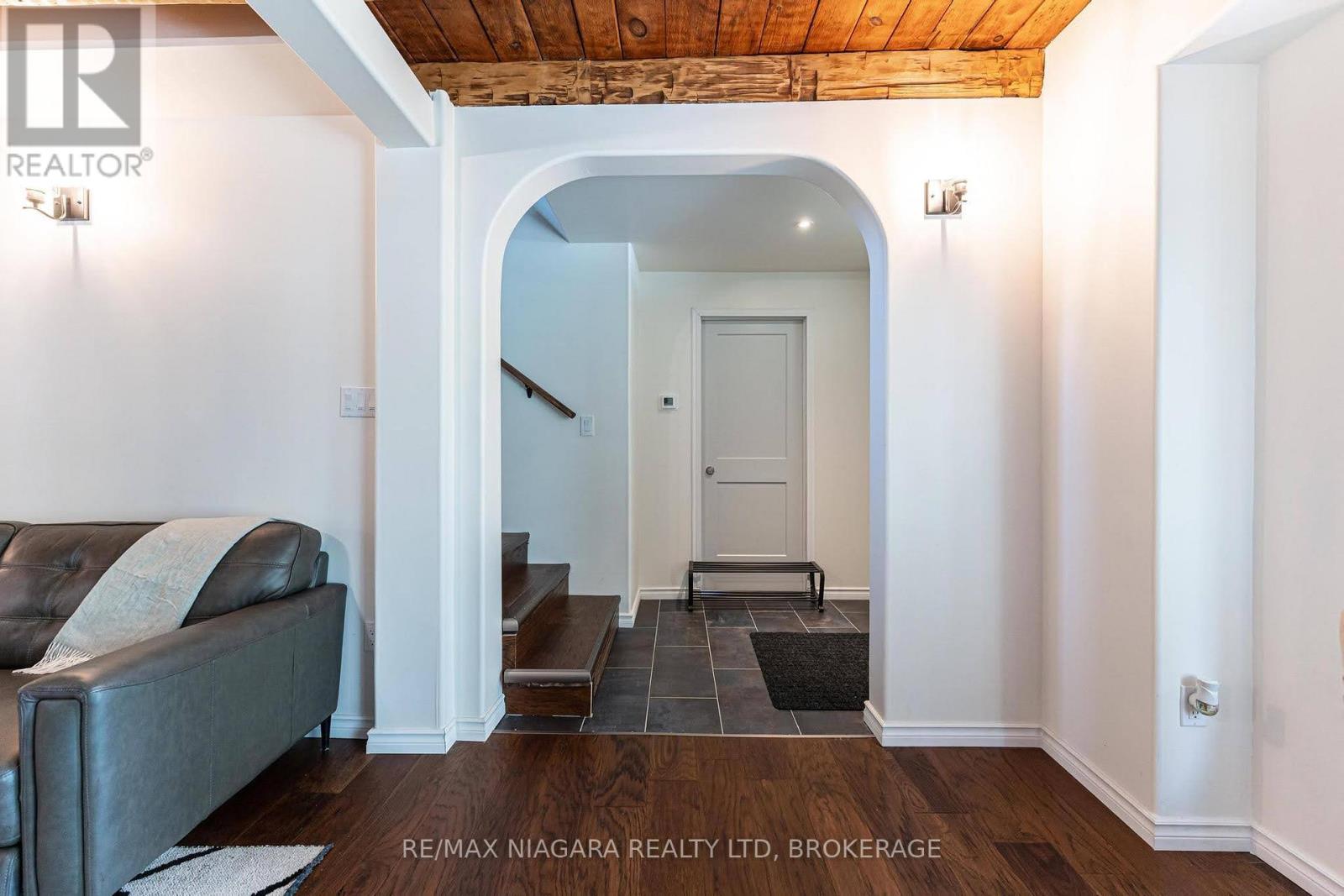 13693 Niagara River Parkway, Niagara Falls, Ontario  L2E 6S6 - Photo 11 - X13706082
