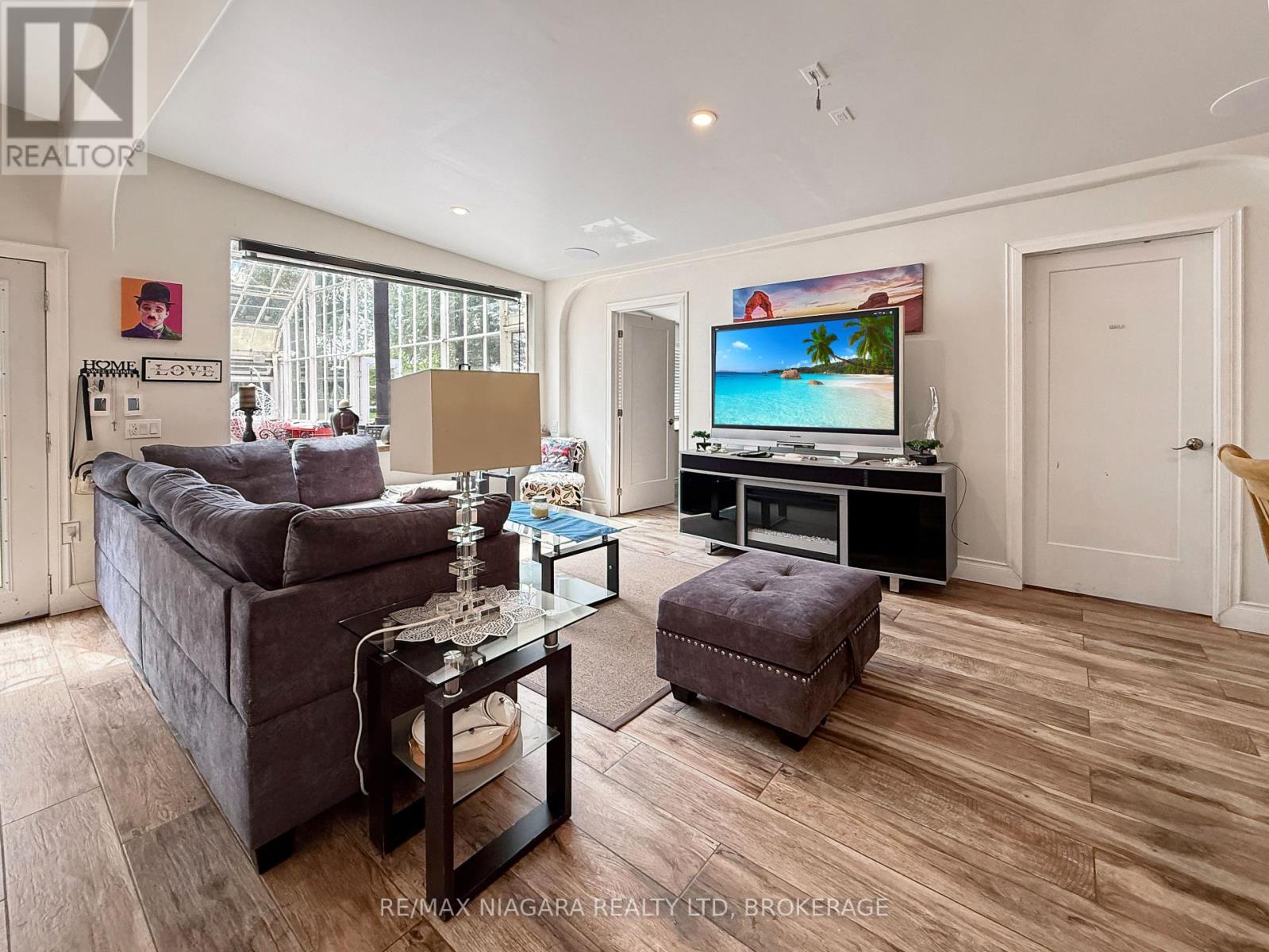 13693 Niagara River Parkway, Niagara Falls, Ontario  L2E 6S6 - Photo 28 - X13706082