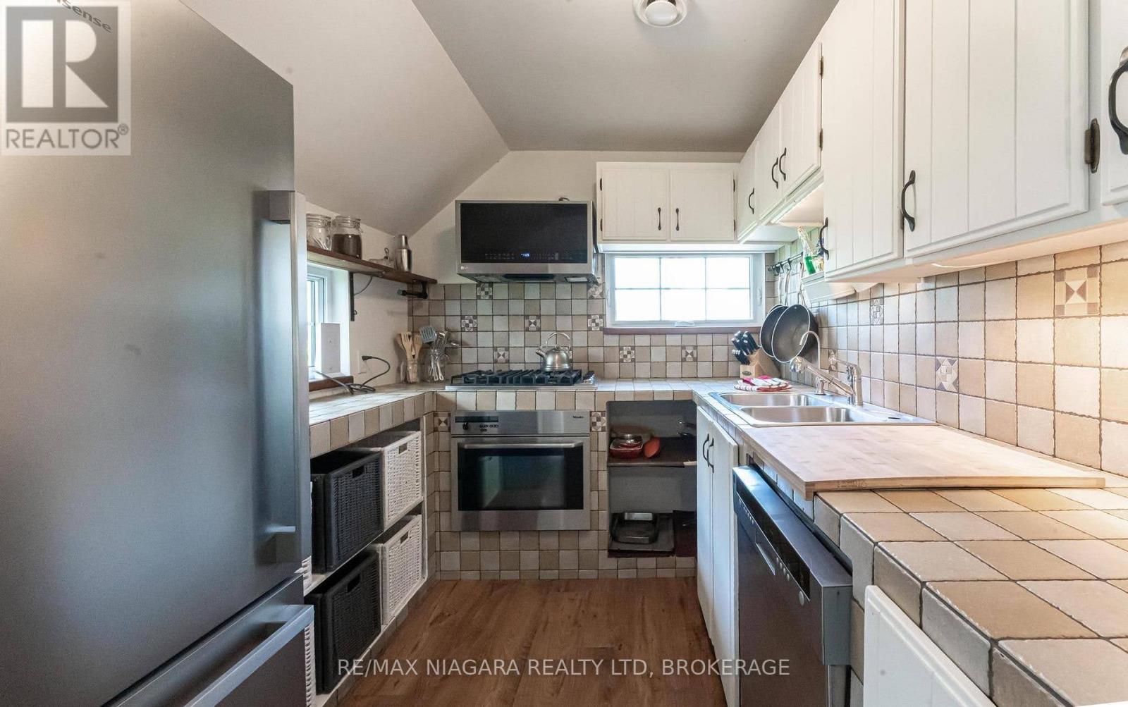 13693 Niagara River Parkway, Niagara Falls, Ontario  L2E 6S6 - Photo 42 - X13706082