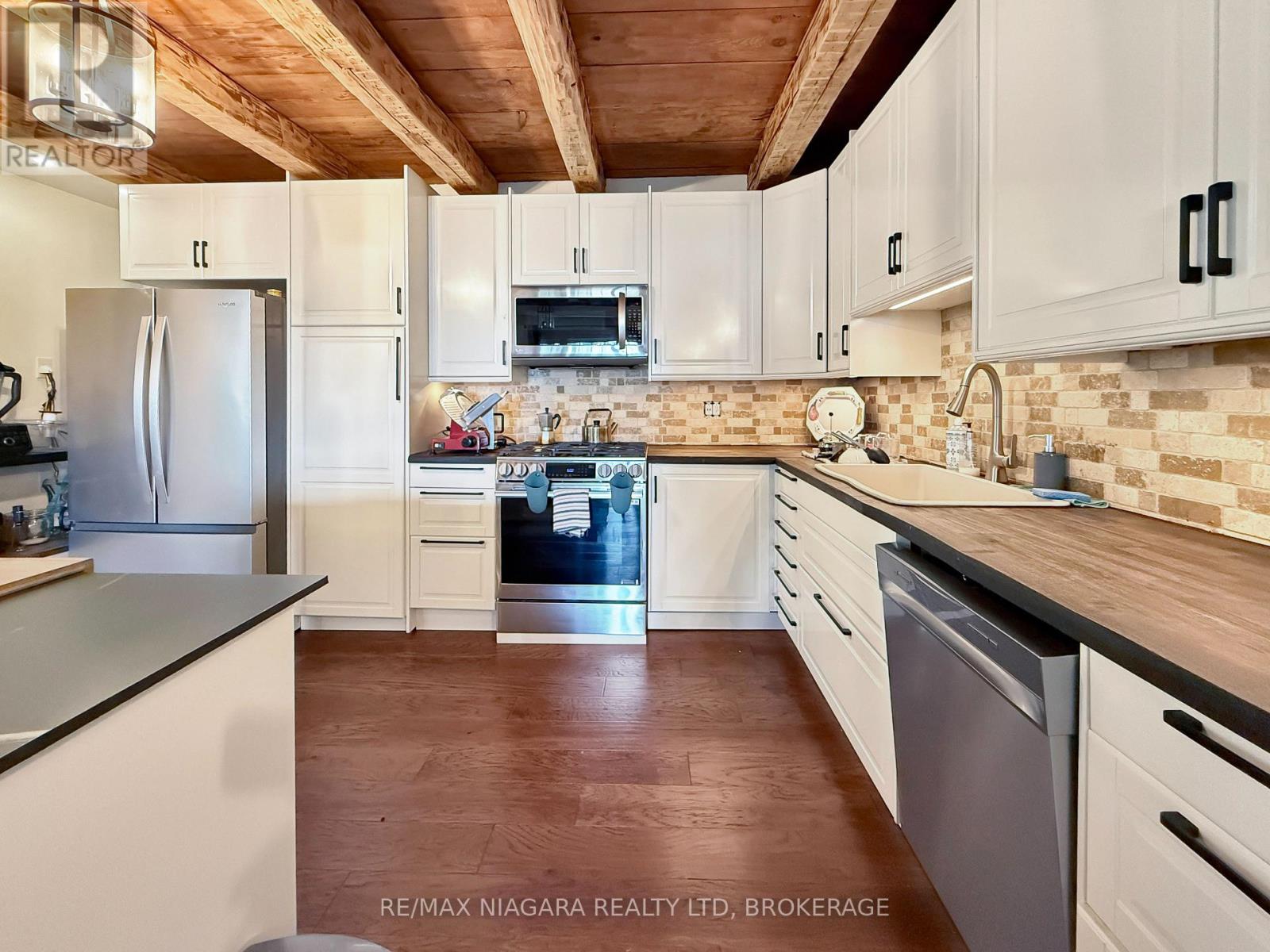 13693 Niagara River Parkway, Niagara Falls, Ontario  L2E 6S6 - Photo 7 - X13706082
