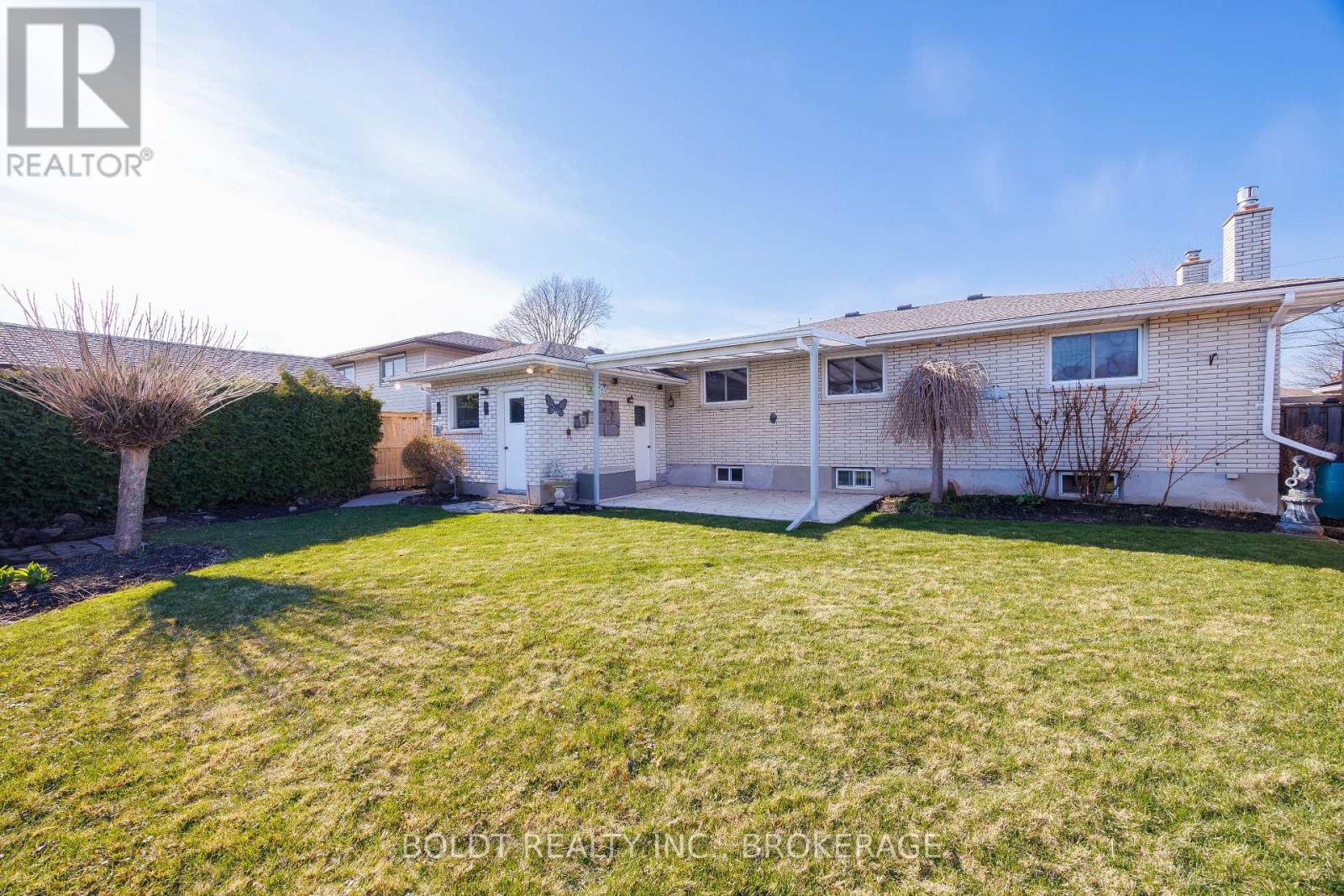 15 Nottingham Court, St. Catharines, Ontario  L2M 1L6 - Photo 25 - X13706380
