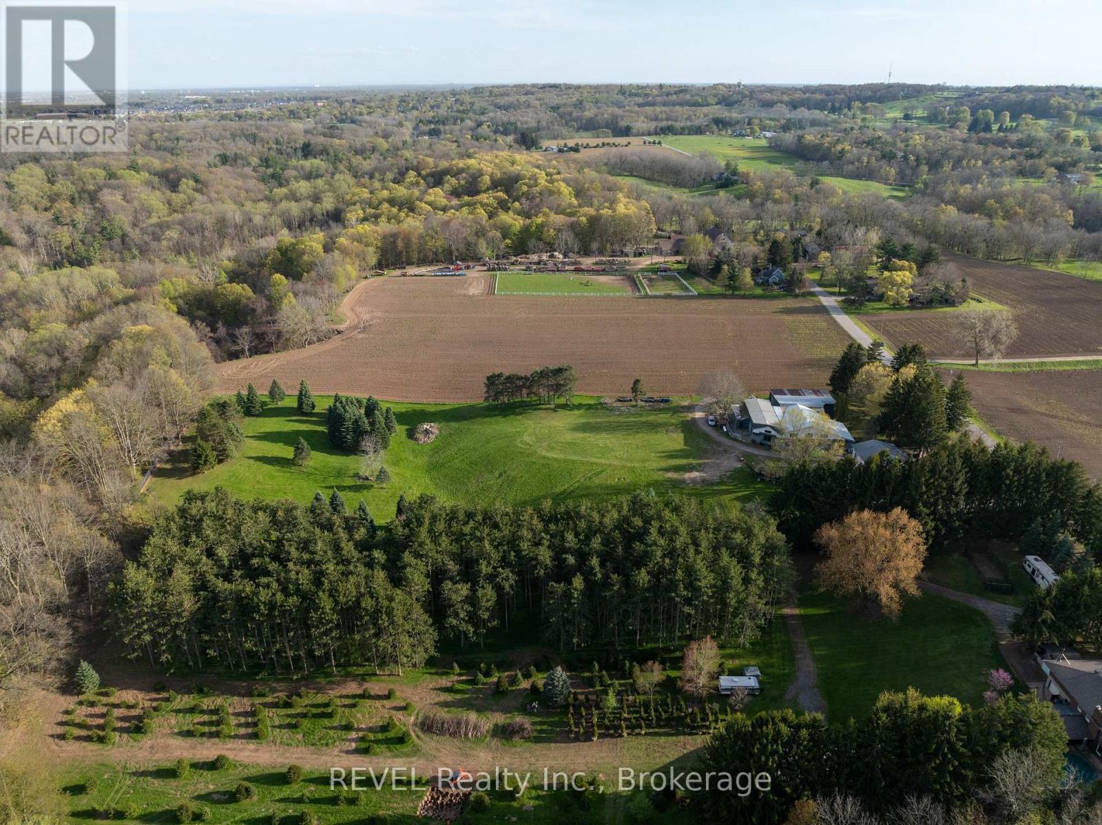 2010 Hansler Street, Pelham, Ontario  L0S 1M0 - Photo 2 - X13706510