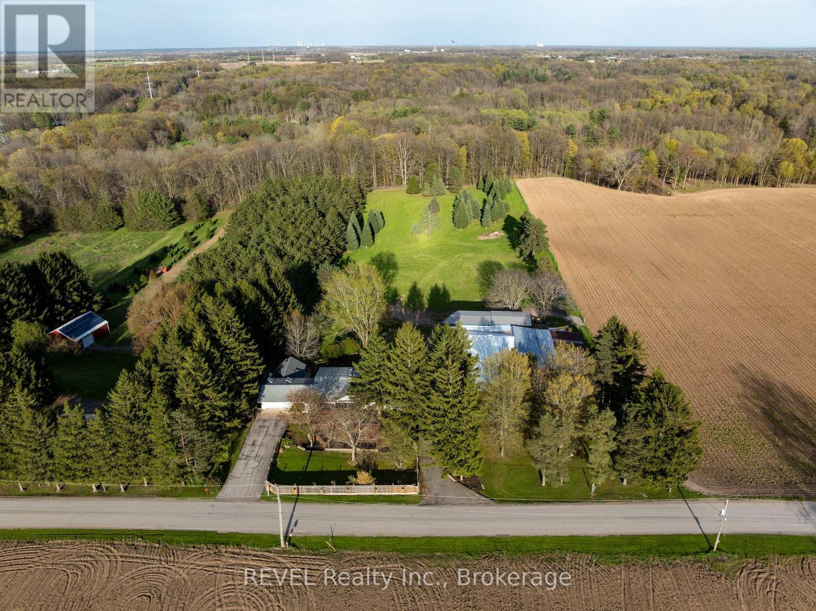 2010 Hansler Street, Pelham, Ontario  L0S 1M0 - Photo 3 - X13706510