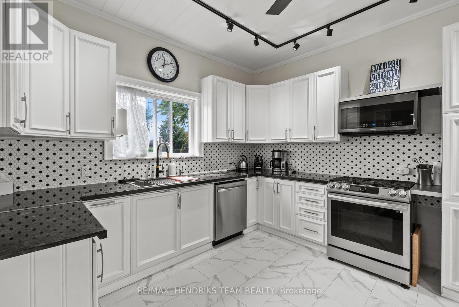 85 Pine Street S, Thorold, Ontario  L2V 3L8 - Photo 8 - X13706622