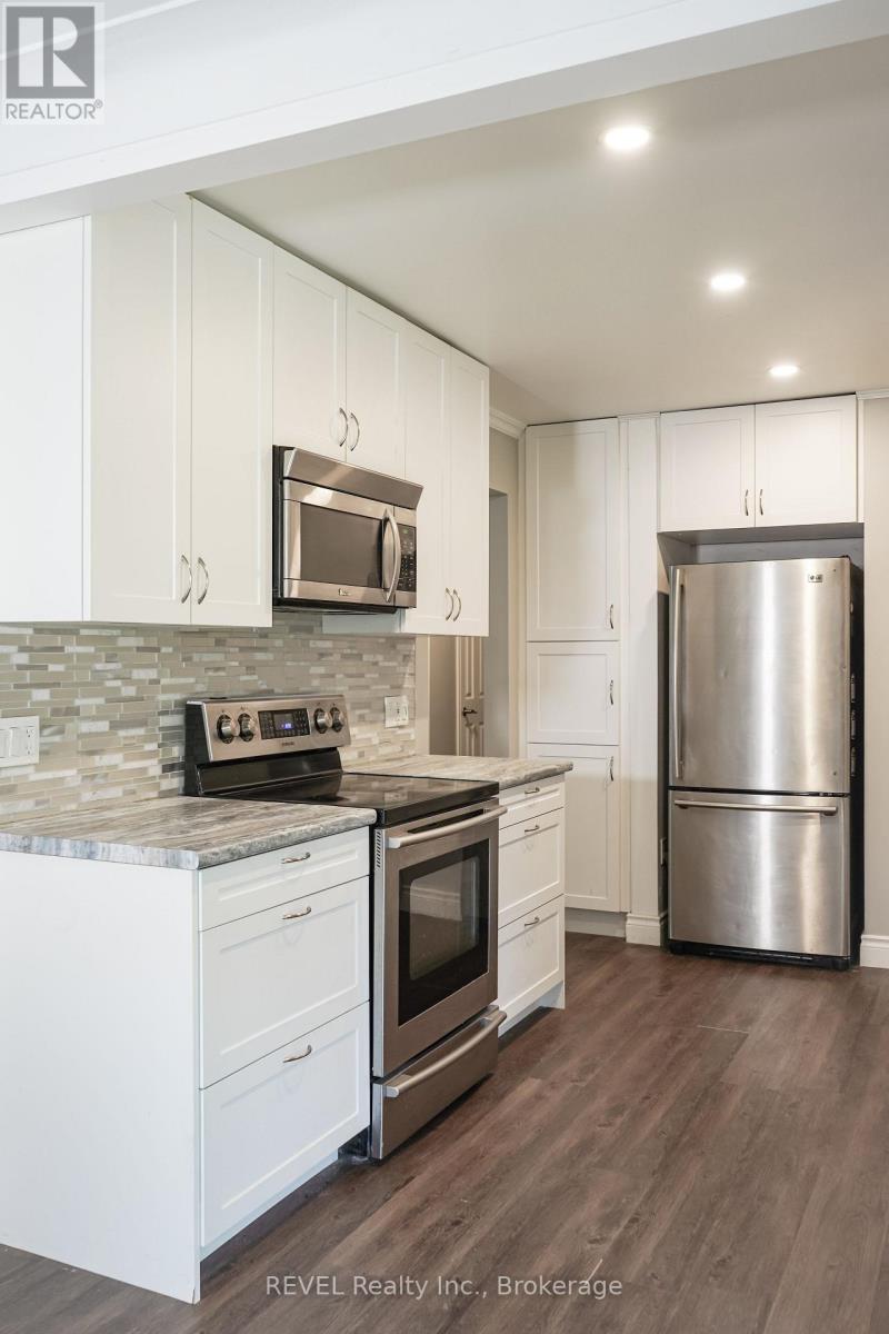 Main Floor - 3204 Saint Paul Avenue, Niagara Falls, Ontario  L2J 2M1 - Photo 13 - X13707162