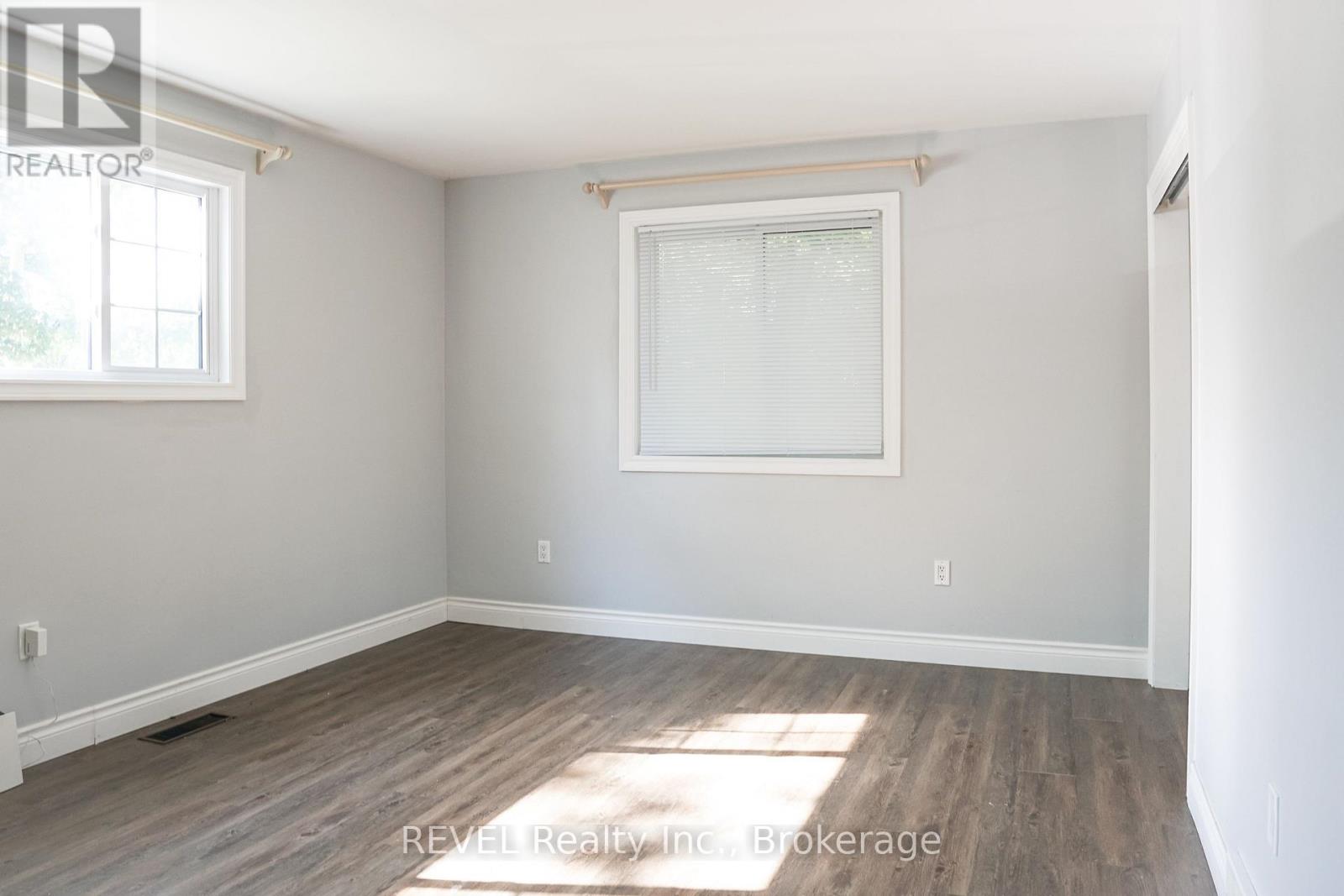 Main Floor - 3204 Saint Paul Avenue, Niagara Falls, Ontario  L2J 2M1 - Photo 18 - X13707162