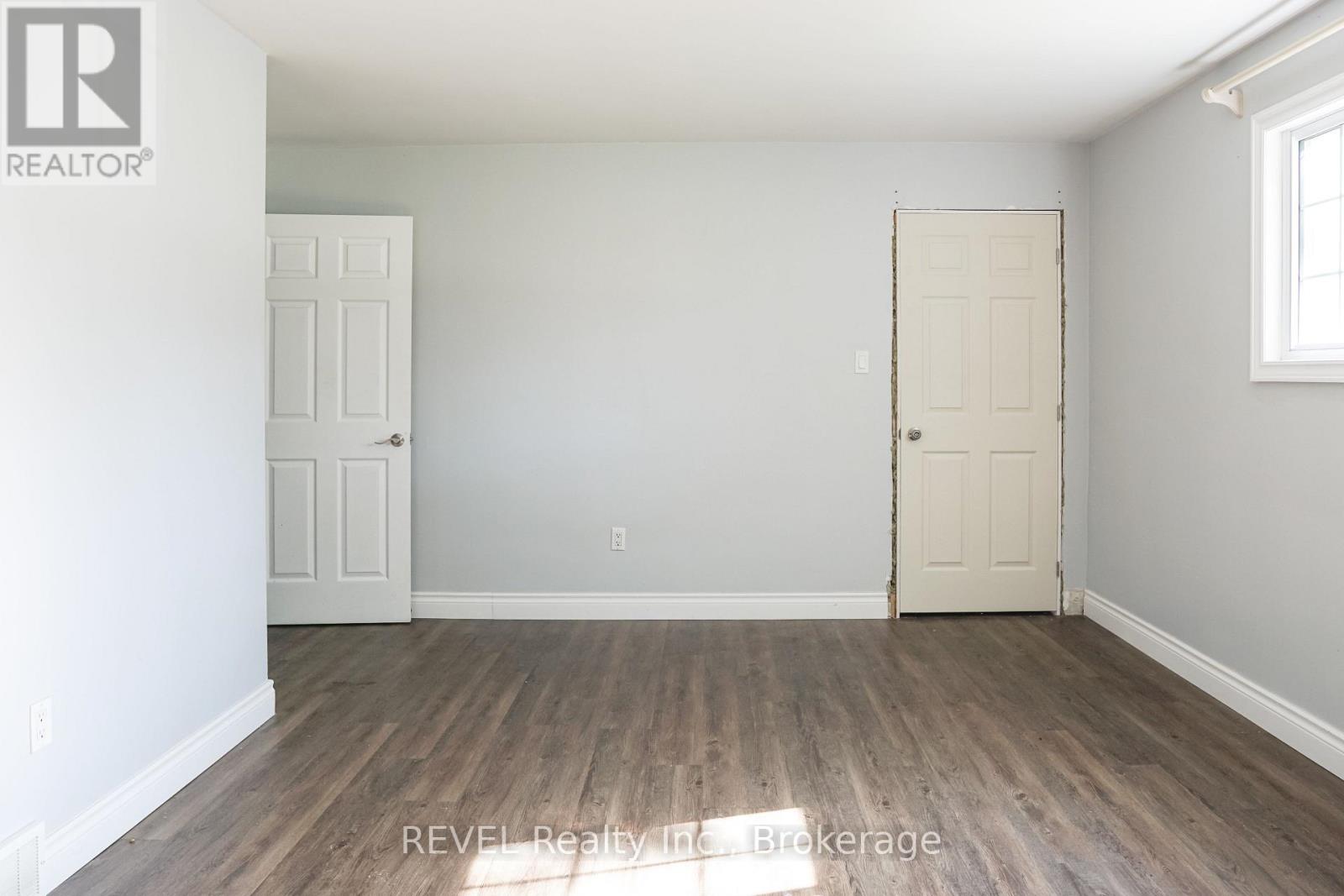 Main Floor - 3204 Saint Paul Avenue, Niagara Falls, Ontario  L2J 2M1 - Photo 19 - X13707162