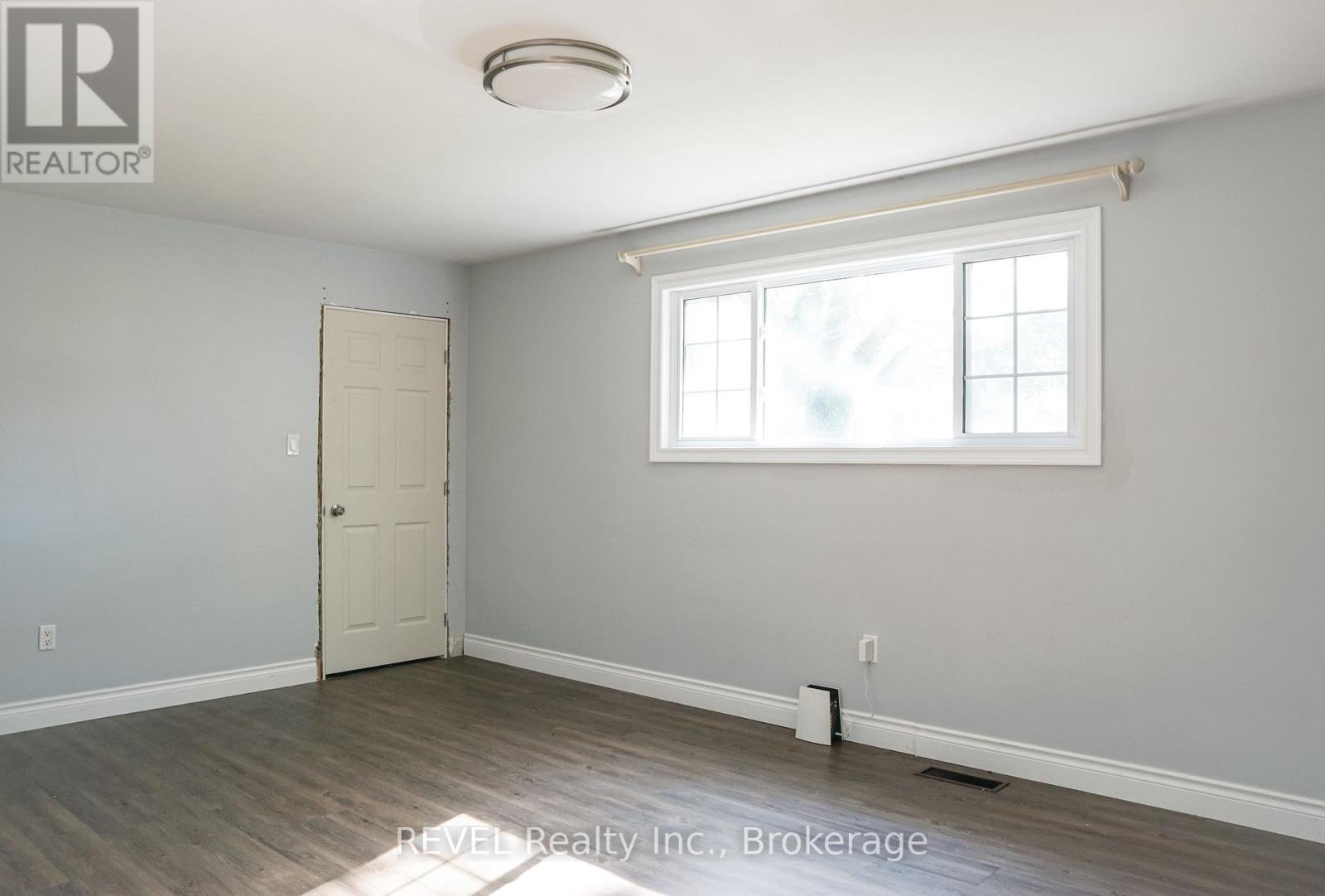 Main Floor - 3204 Saint Paul Avenue, Niagara Falls, Ontario  L2J 2M1 - Photo 21 - X13707162