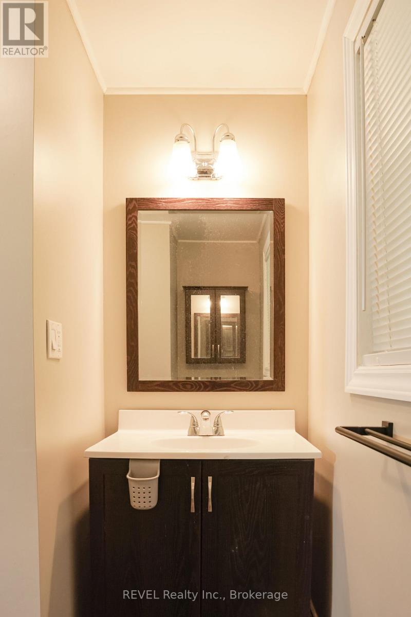 Main Floor - 3204 Saint Paul Avenue, Niagara Falls, Ontario  L2J 2M1 - Photo 24 - X13707162