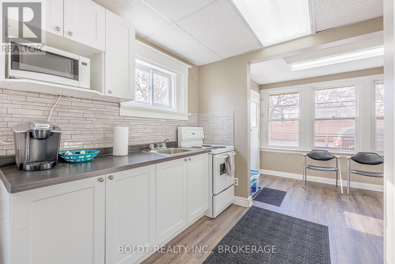 2d - 215 Ontario Street, St. Catharines, Ontario  L2R 5L2 - Photo 5 - X13708120