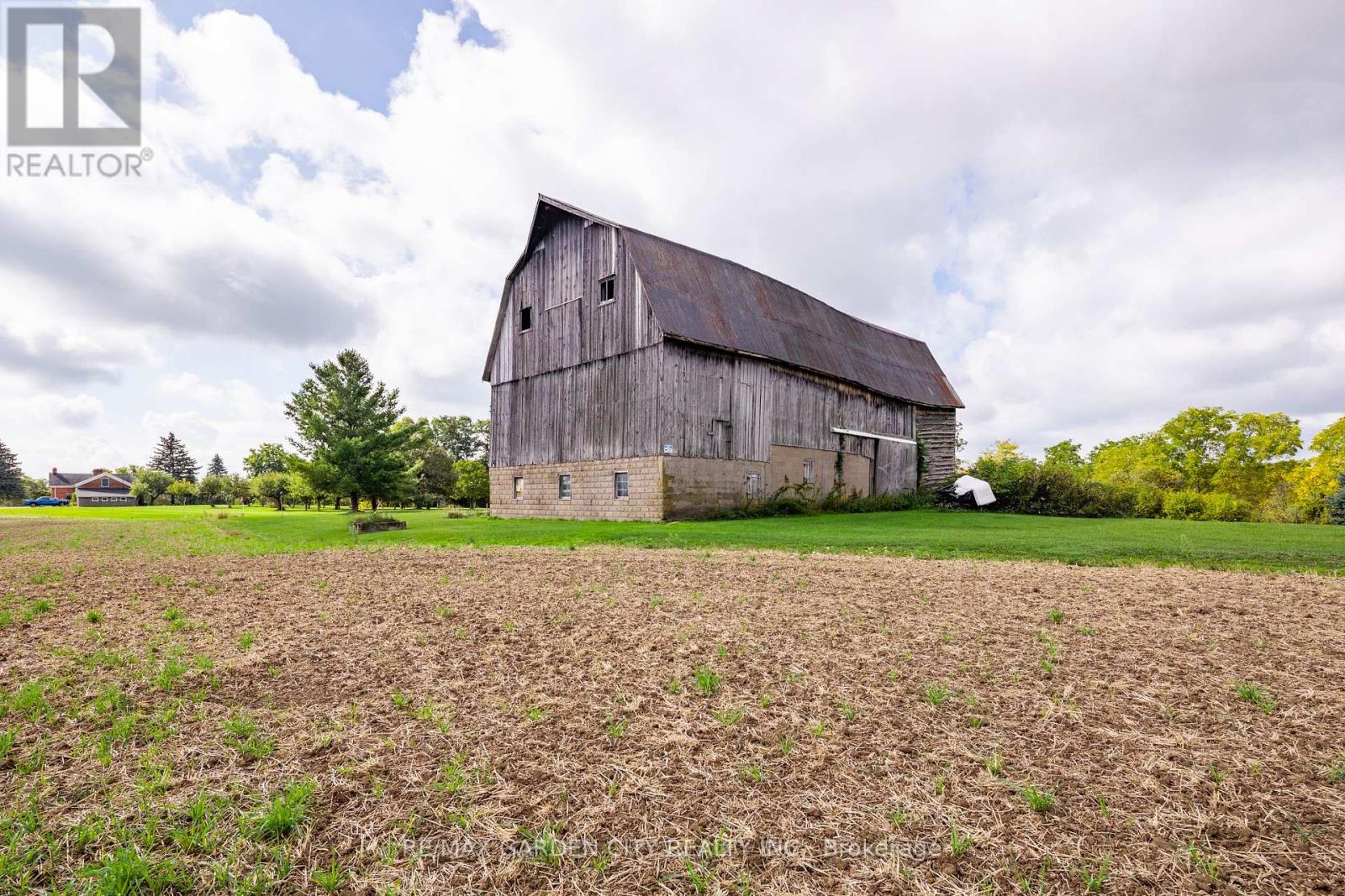 2432 Seburn Road, Thorold, Ontario  L0S 1E6 - Photo 3 - X13708132