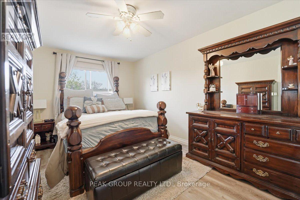 7402 Westfield Drive, Niagara Falls, Ontario  L2J 3V8 - Photo 16 - X13708156