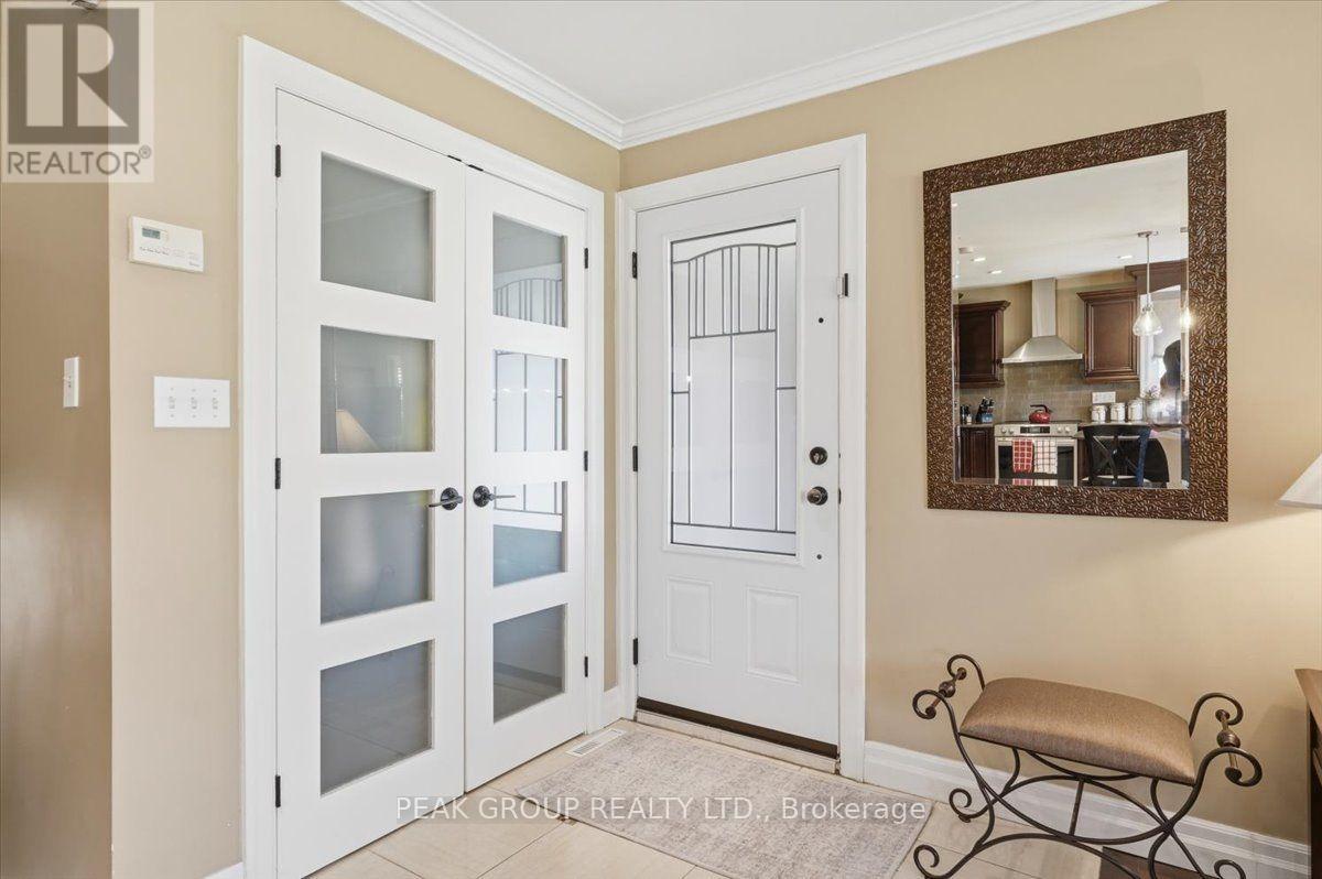 7402 Westfield Drive, Niagara Falls, Ontario  L2J 3V8 - Photo 7 - X13708156