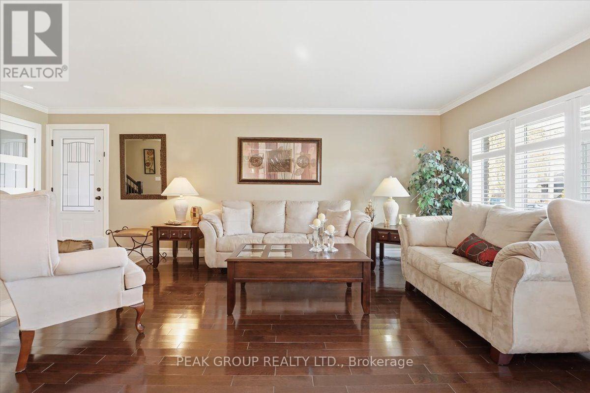 7402 Westfield Drive, Niagara Falls, Ontario  L2J 3V8 - Photo 9 - X13708156