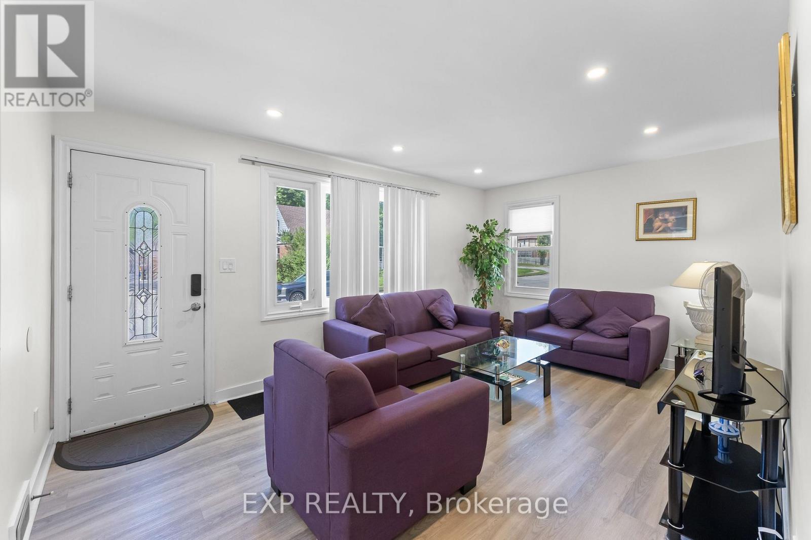 6304 Finlay Avenue, Niagara Falls, Ontario  L2G 4C5 - Photo 7 - X13708758