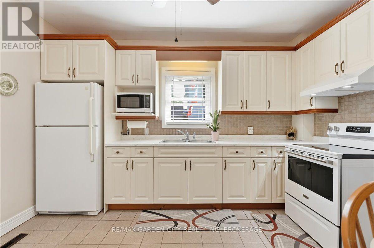 38 Fitch Street, Welland, Ontario  L3C 4V2 - Photo 11 - X13709126