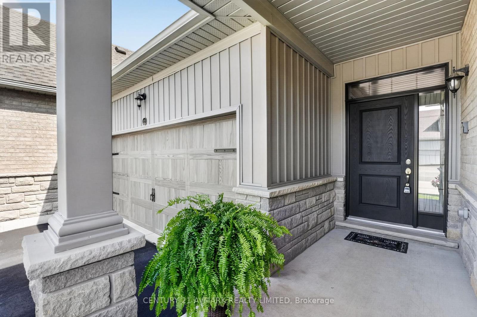 22 Borden Trail, Welland, Ontario  L3C 0H1 - Photo 5 - X13709284